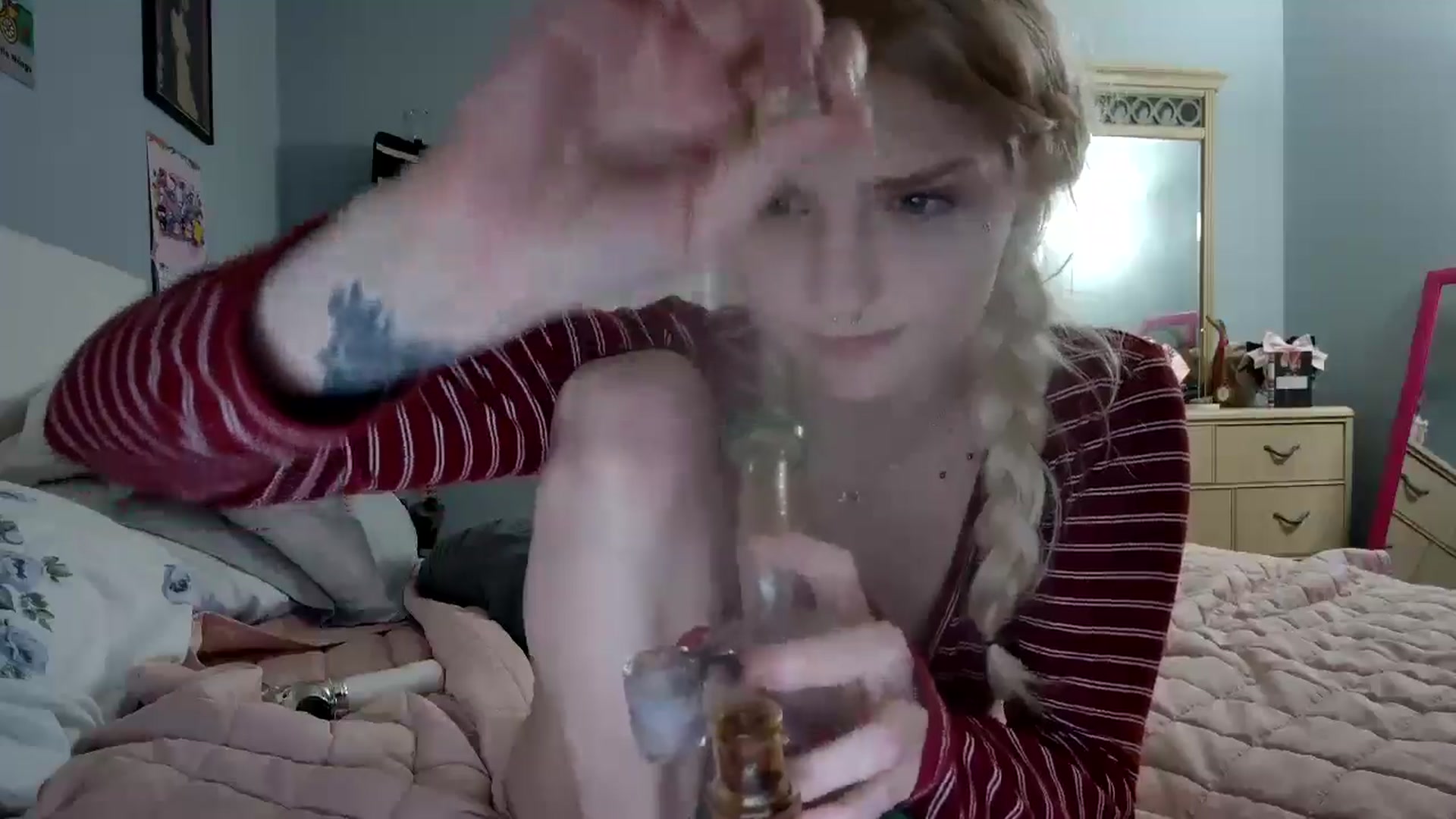 Gallery image thumbnail from DuckChan0's myfreecams stream on, 12/28/2024, 03:11 image 19 of 20