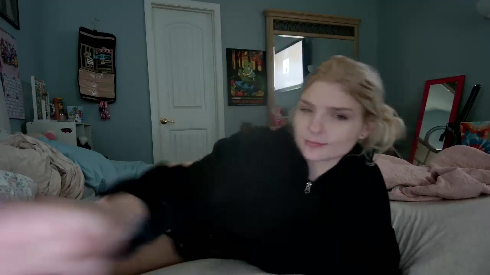 Gallery image thumbnail from DuckChan0's myfreecams stream on, 12/28/2024, 17:28 image 16 of 20