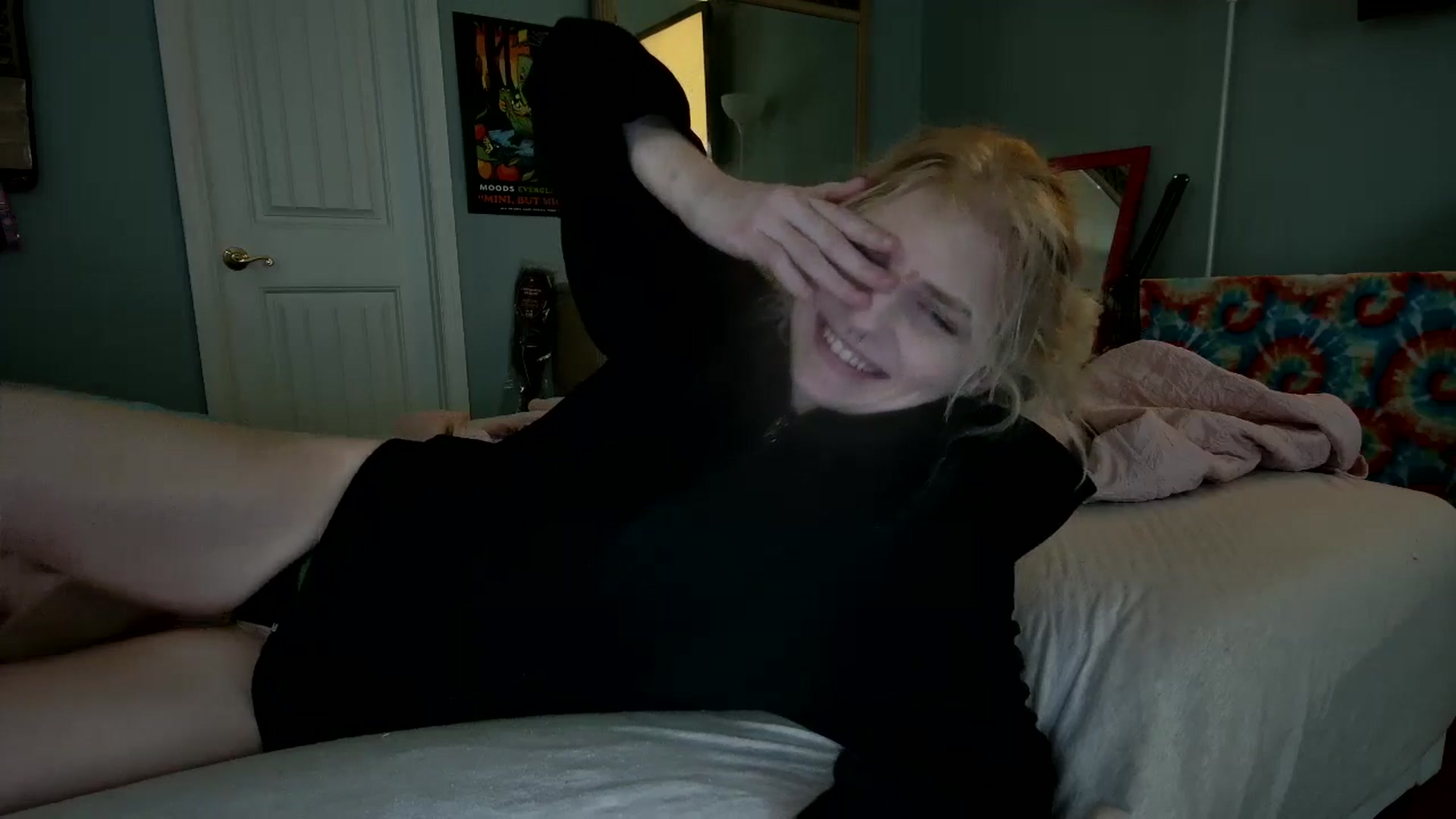Gallery image thumbnail from DuckChan0's myfreecams stream on, 12/28/2024, 17:28 image 3 of 20