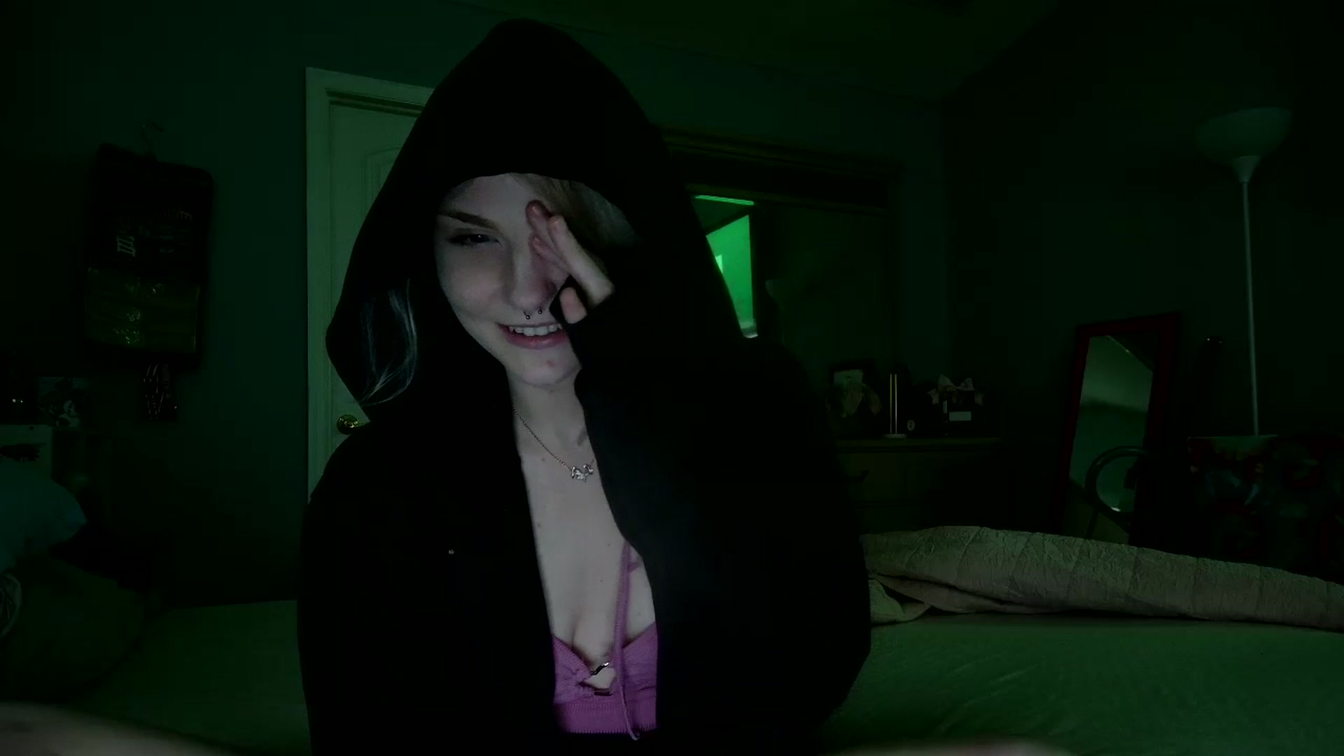 Gallery image thumbnail from DuckChan0's myfreecams stream on, 12/28/2024, 19:01 image 15 of 20