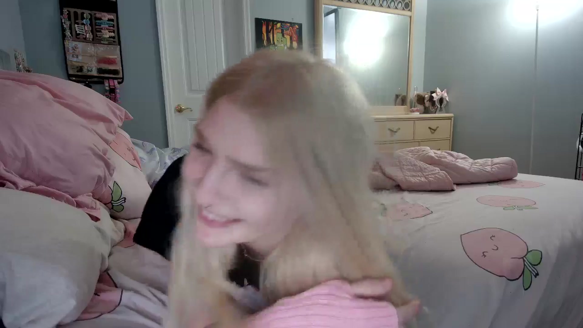 Gallery image thumbnail from DuckChan0's myfreecams stream on, 12/31/2024, 17:51 image 9 of 20
