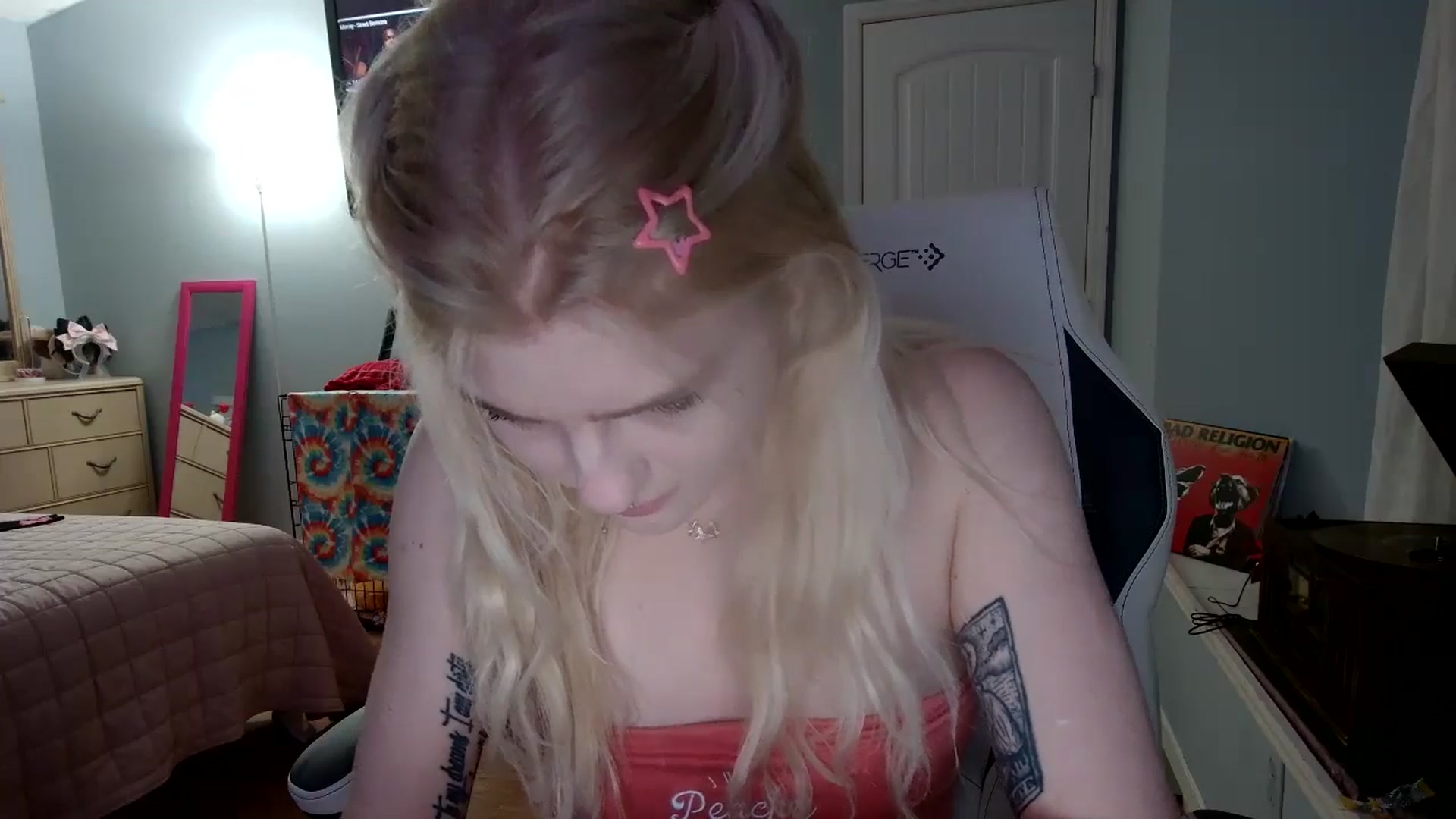 Gallery image thumbnail from DuckChan0's myfreecams stream on, 01/01/2025, 01:21 image 3 of 20