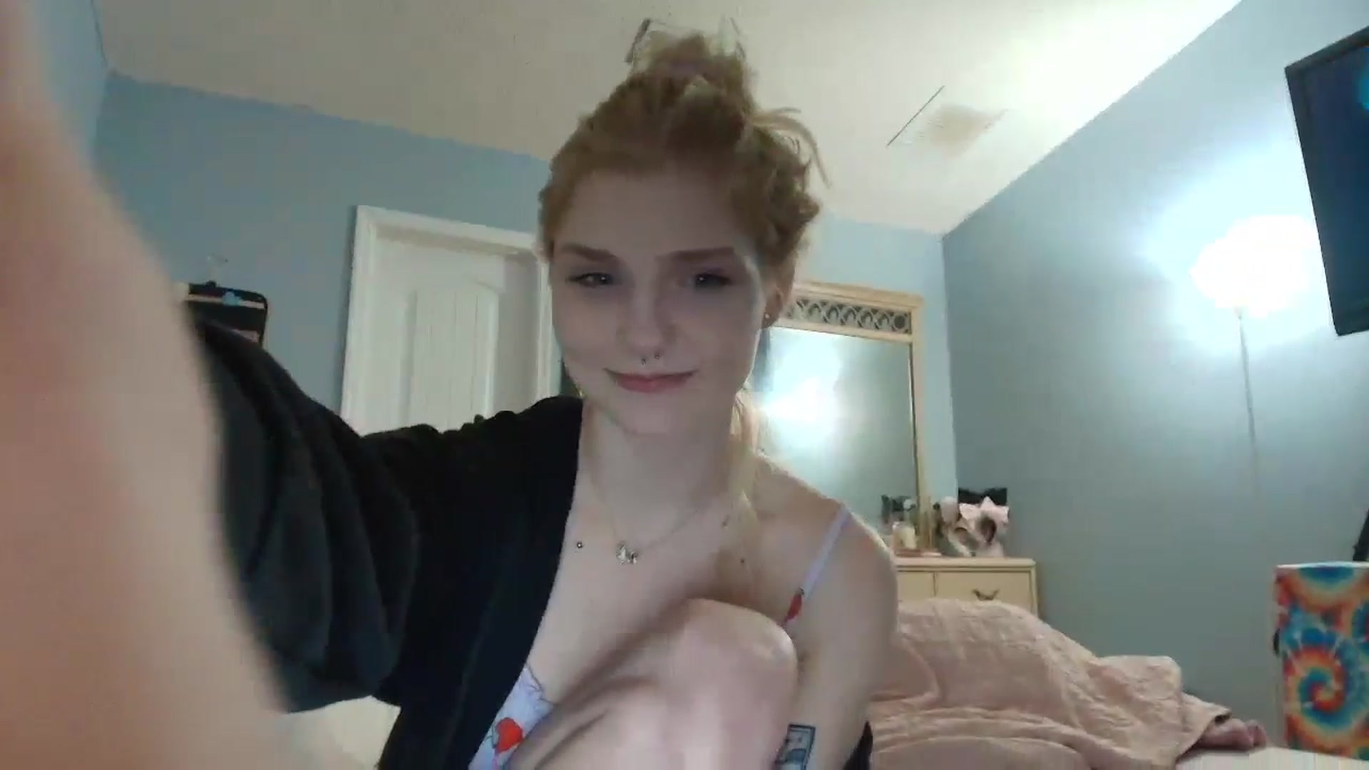 Gallery image thumbnail from DuckChan0's myfreecams stream on, 01/05/2025, 23:31 image 18 of 20
