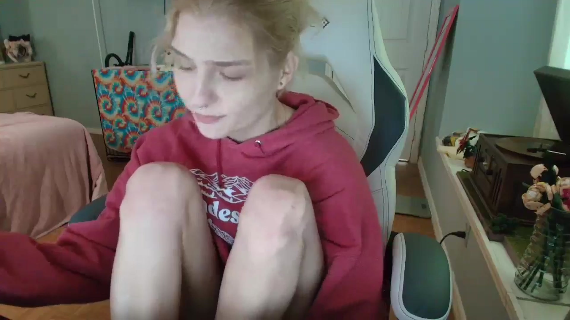 Gallery image thumbnail from DuckChan0's myfreecams stream on, 01/08/2025, 16:10 image 8 of 20