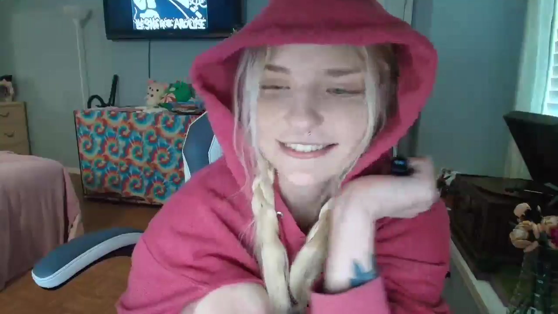 Gallery image thumbnail from DuckChan0's myfreecams stream on, 01/08/2025, 17:06 image 18 of 20