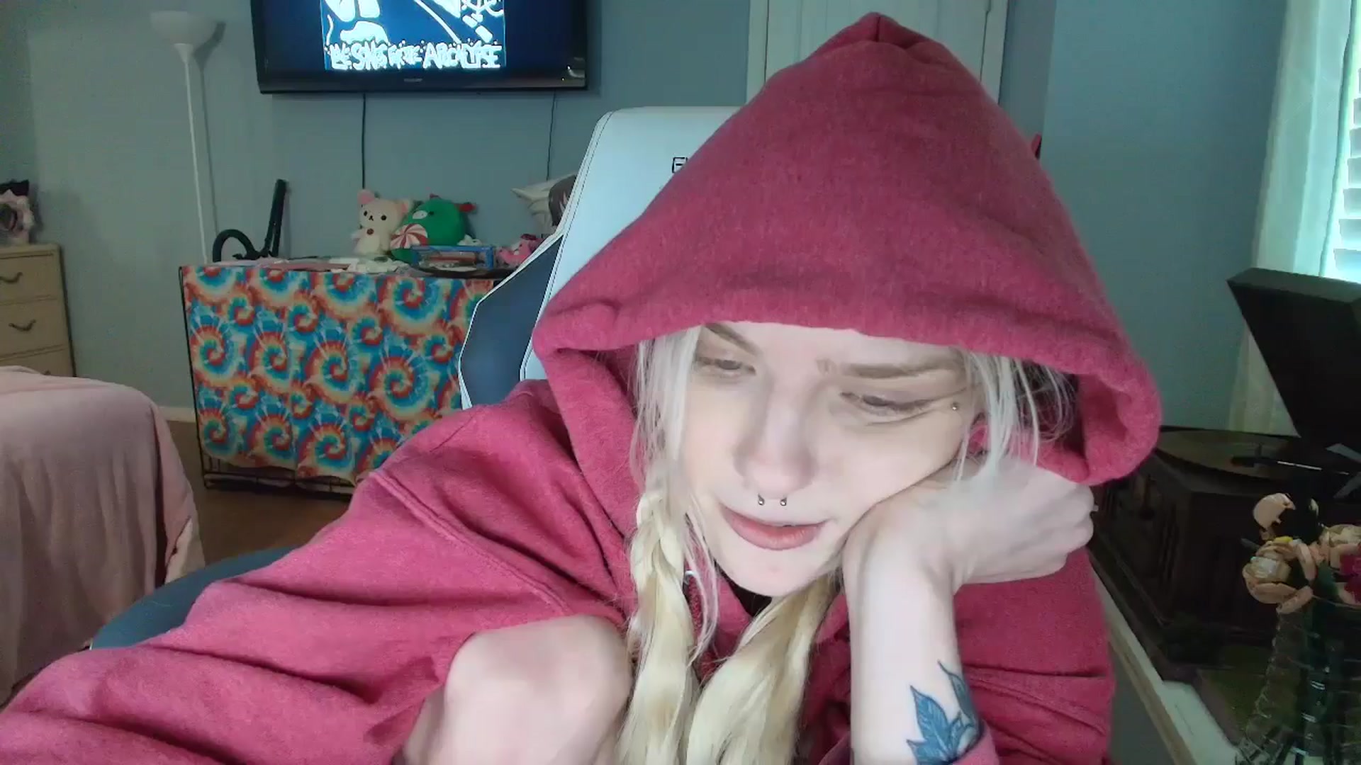 Gallery image thumbnail from DuckChan0's myfreecams stream on, 01/08/2025, 17:06 image 19 of 20