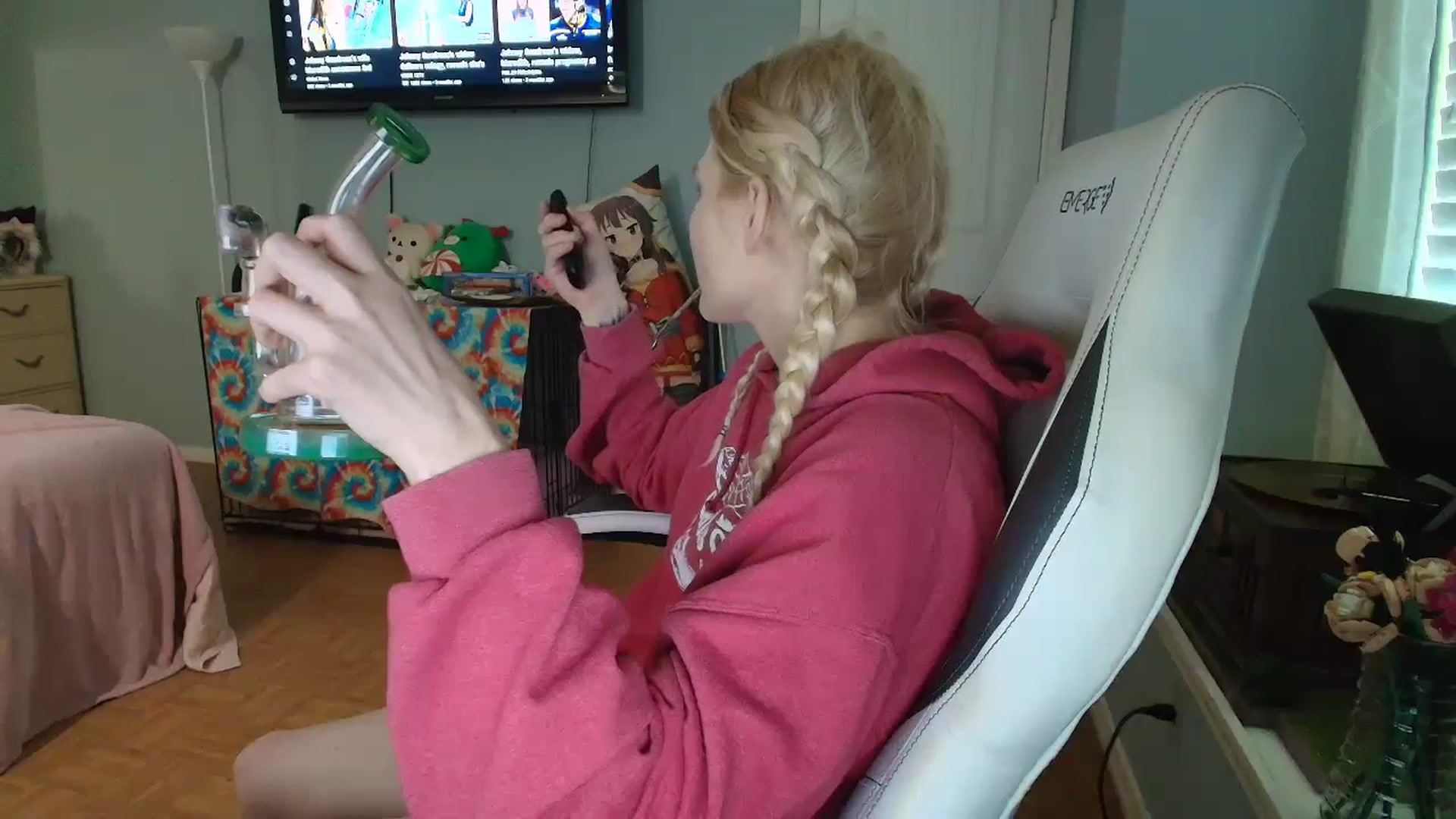 Gallery image thumbnail from DuckChan0's myfreecams stream on, 01/08/2025, 17:06 image 3 of 20