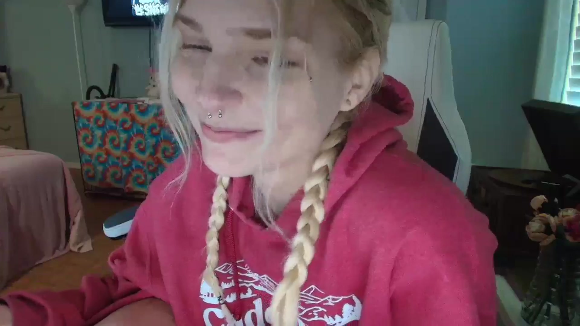 Gallery image thumbnail from DuckChan0's myfreecams stream on, 01/08/2025, 17:06 image 11 of 20
