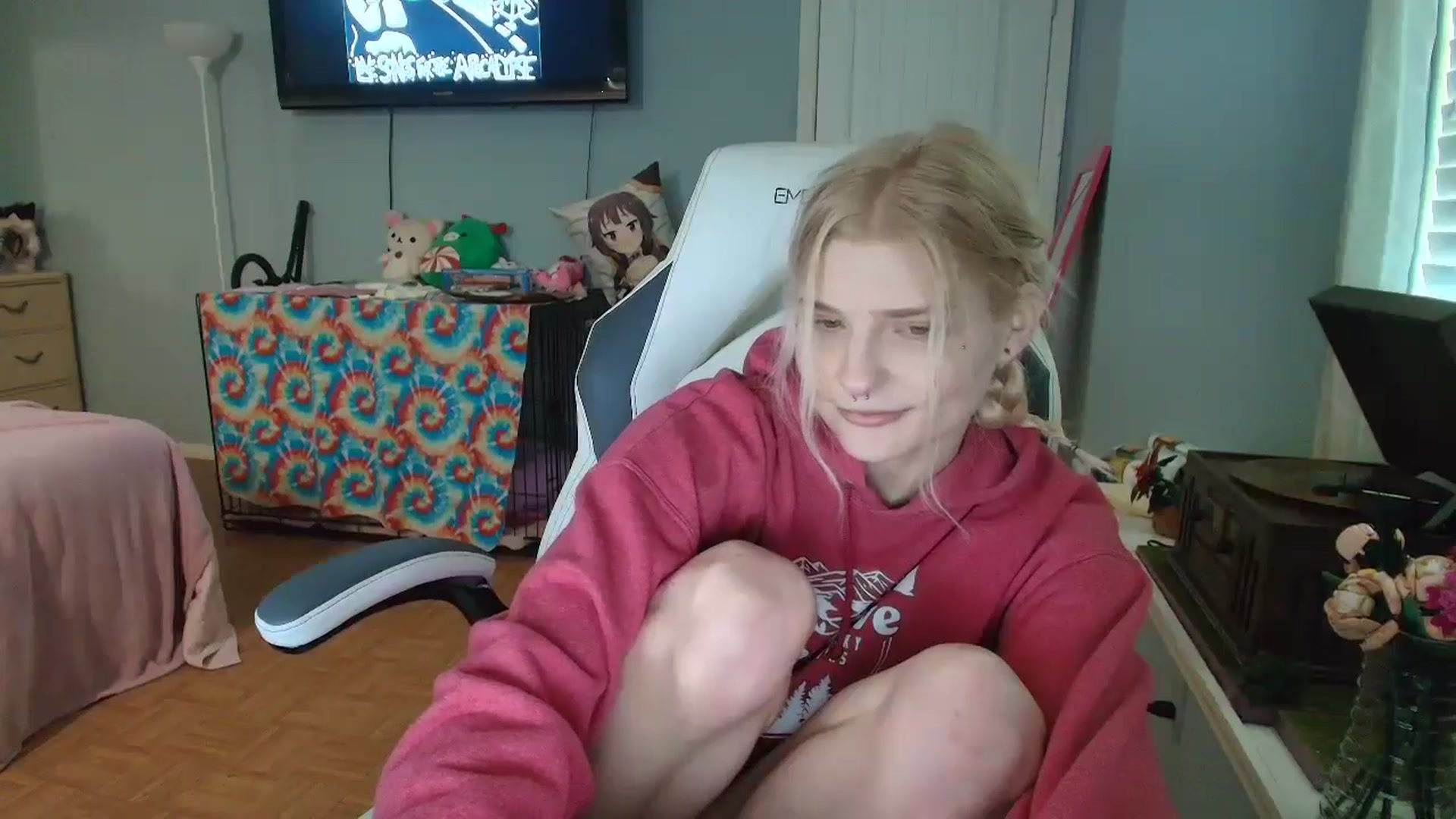 Gallery image thumbnail from DuckChan0's myfreecams stream on, 01/08/2025, 17:06 image 6 of 20