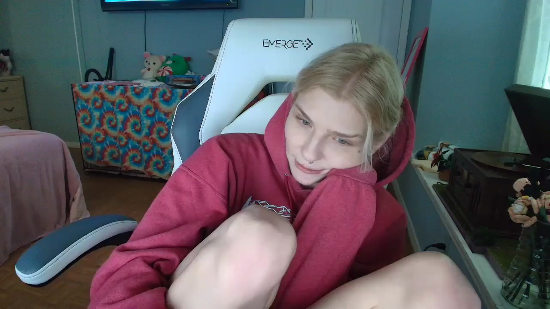 Gallery image thumbnail from DuckChan0's myfreecams stream on, 01/08/2025, 18:25 image 7 of 20