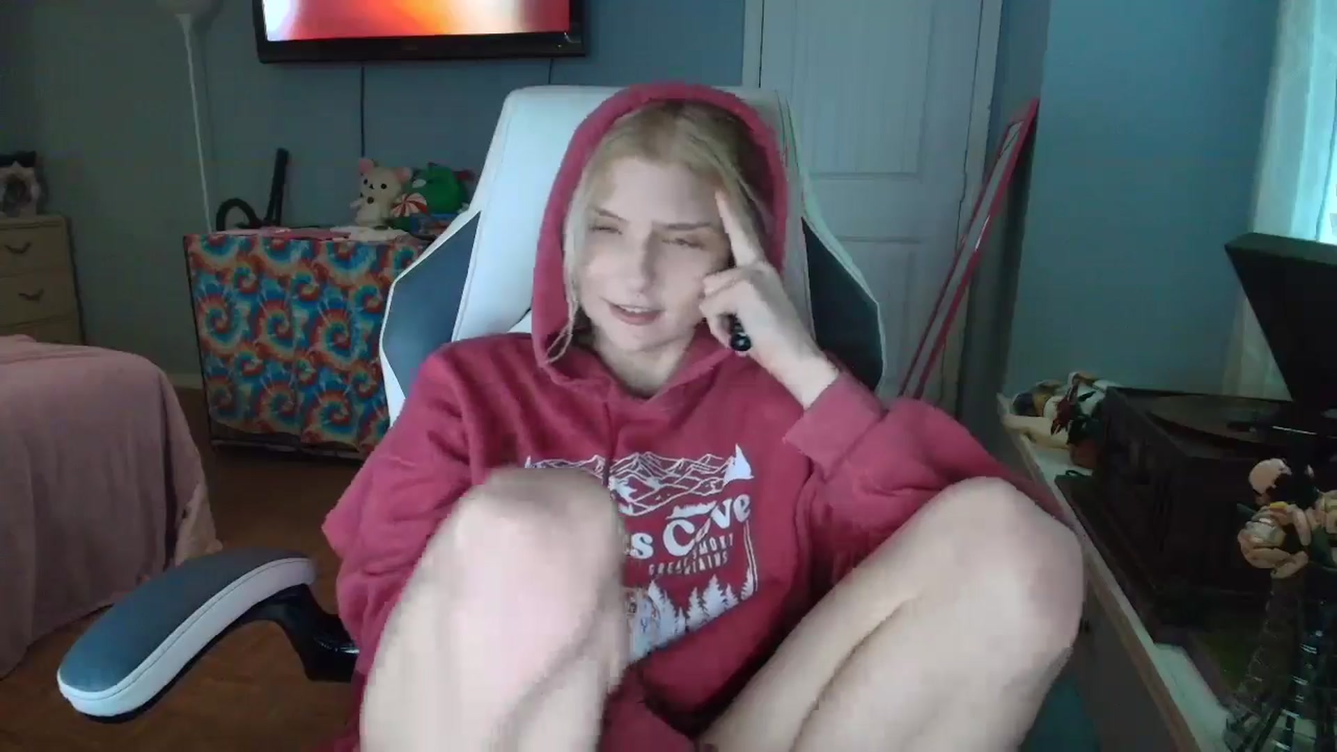 Gallery image thumbnail from DuckChan0's myfreecams stream on, 01/08/2025, 18:25 image 14 of 20