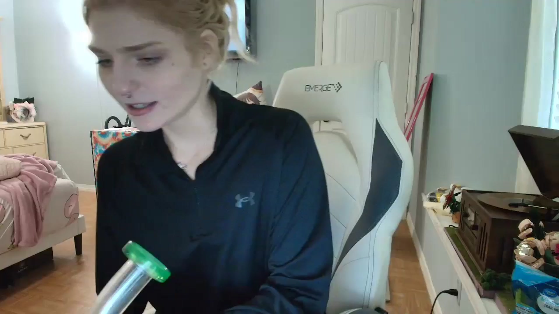 Gallery image thumbnail from DuckChan0's myfreecams stream on, 01/09/2025, 17:23 image 2 of 20