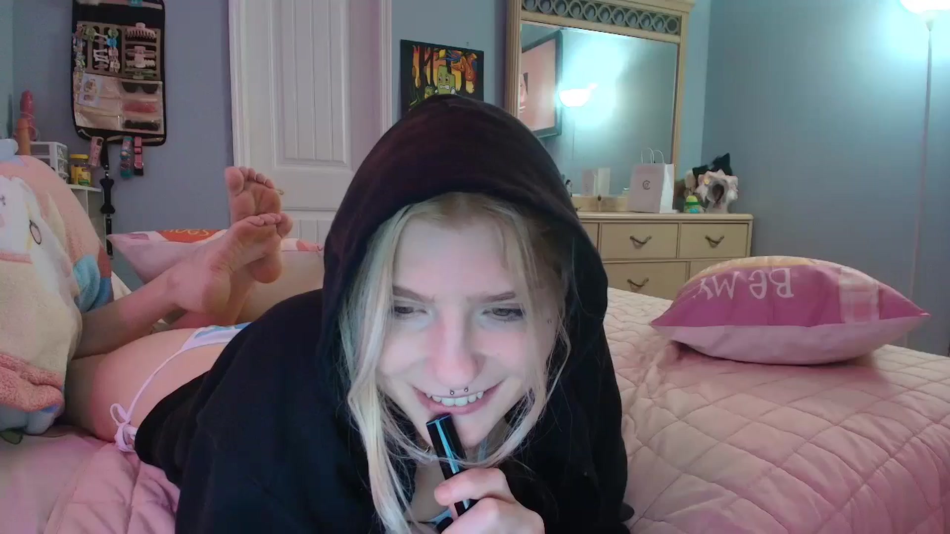 Gallery image thumbnail from DuckChan0's myfreecams stream on, 01/11/2025, 17:48 image 8 of 20