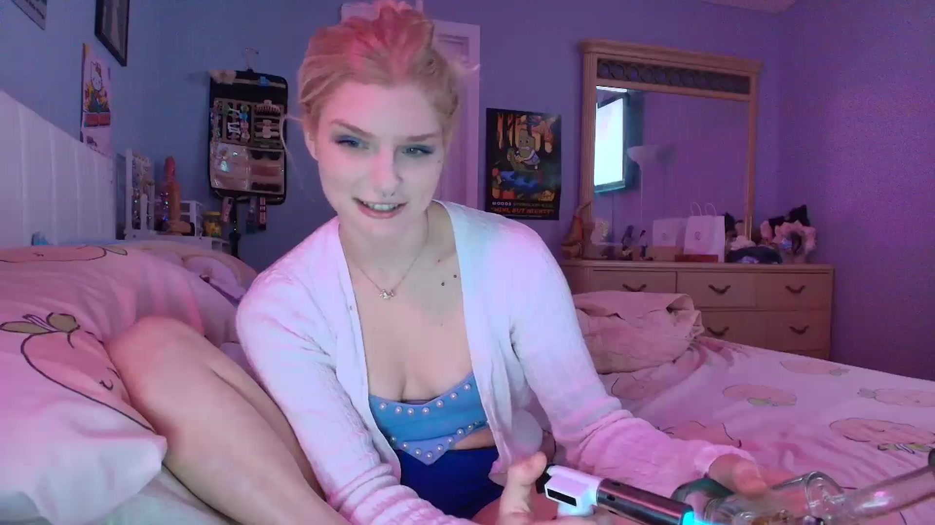 Gallery image thumbnail from DuckChan0's myfreecams stream on, 01/12/2025, 18:11 image 4 of 20