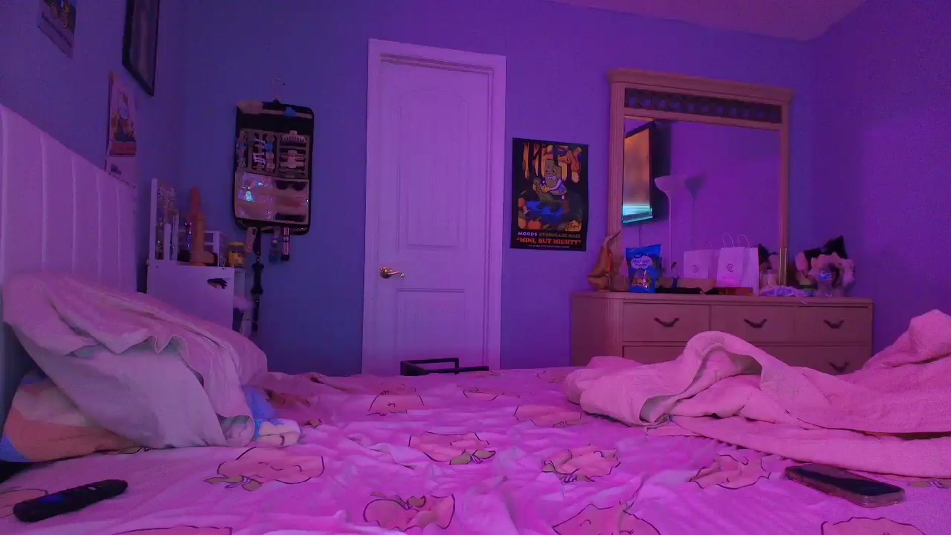 Gallery image thumbnail from DuckChan0's myfreecams stream on, 01/13/2025, 16:35 image 3 of 20