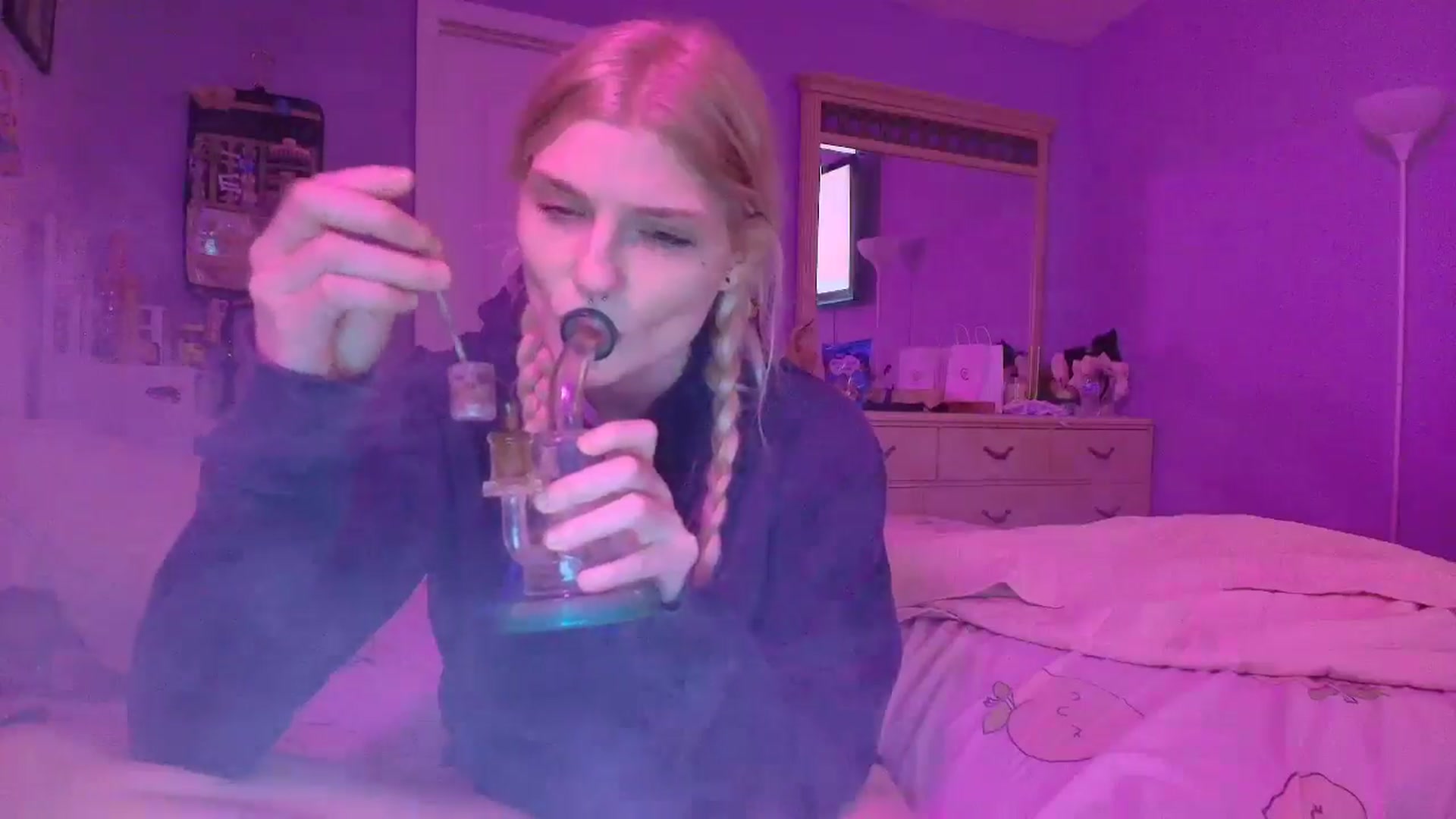 Gallery image thumbnail from DuckChan0's myfreecams stream on, 01/13/2025, 18:03 image 8 of 20