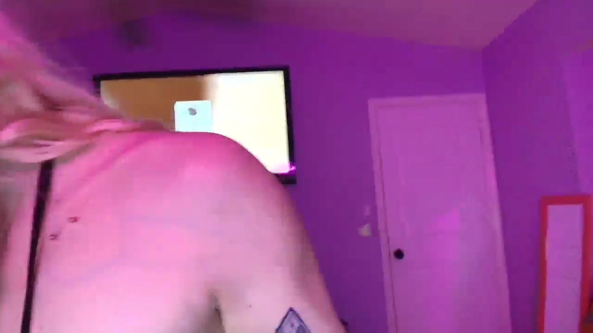 Gallery image thumbnail from DuckChan0's myfreecams stream on, 01/14/2025, 24:34 image 2 of 20
