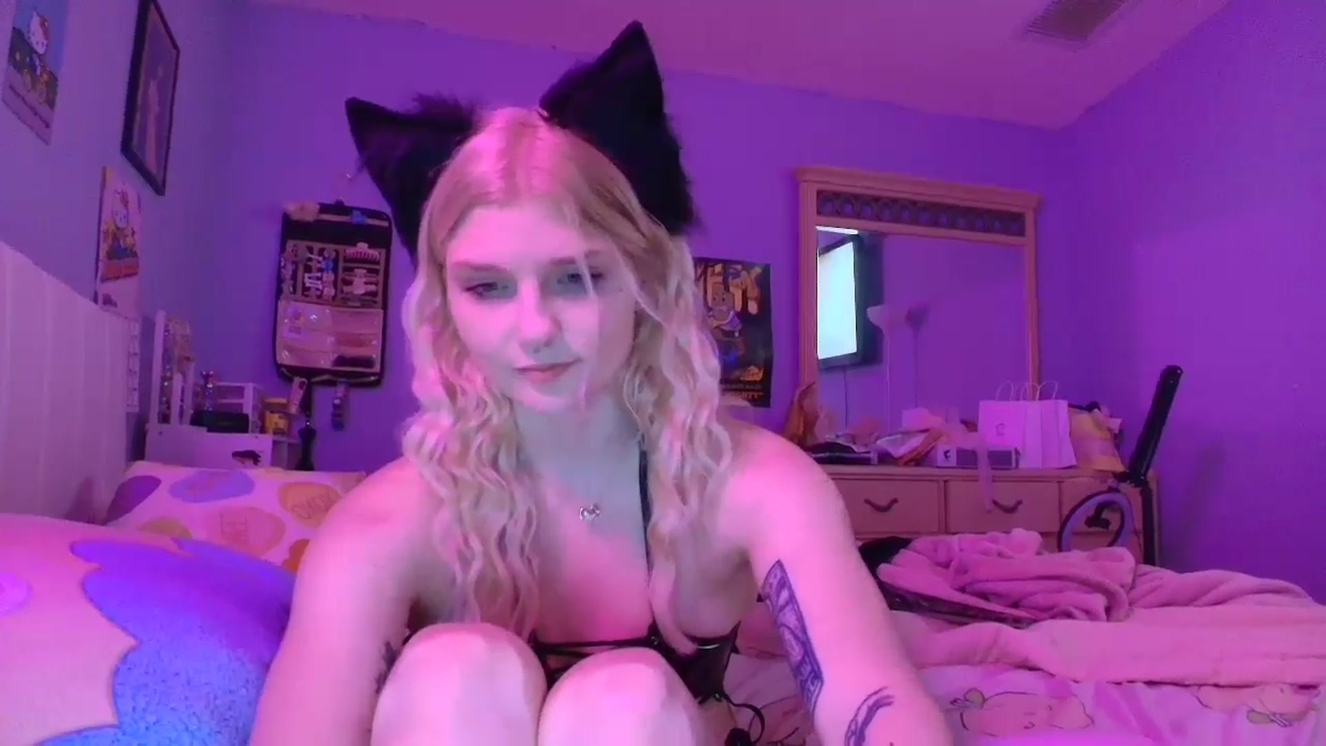 Gallery image thumbnail from DuckChan0's myfreecams stream on, 01/14/2025, 24:34 image 3 of 20