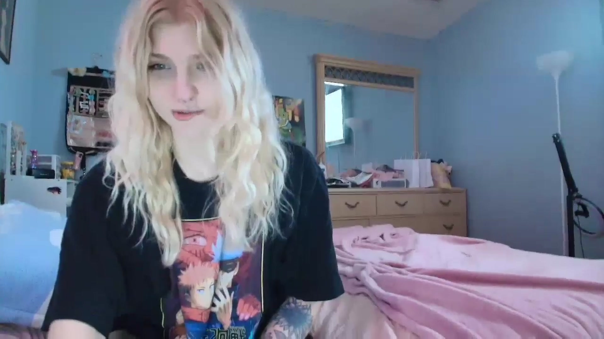 Gallery image thumbnail from DuckChan0's myfreecams stream on, 01/14/2025, 15:30 image 5 of 20