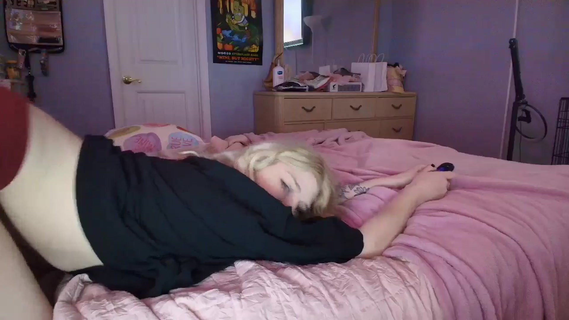 Gallery image thumbnail from DuckChan0's myfreecams stream on, 01/14/2025, 15:30 image 9 of 20