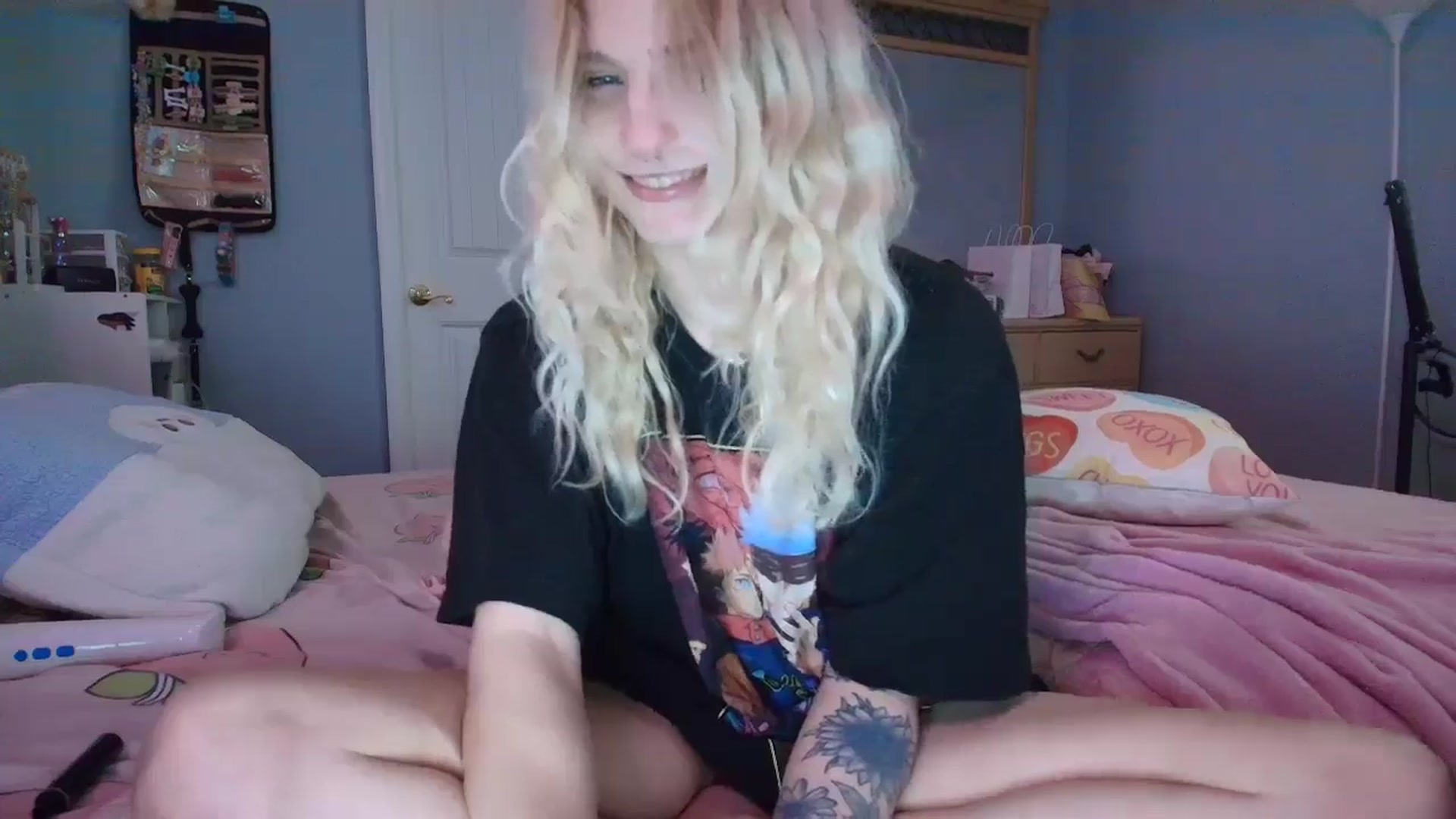 Gallery image thumbnail from DuckChan0's myfreecams stream on, 01/14/2025, 16:34 image 3 of 20