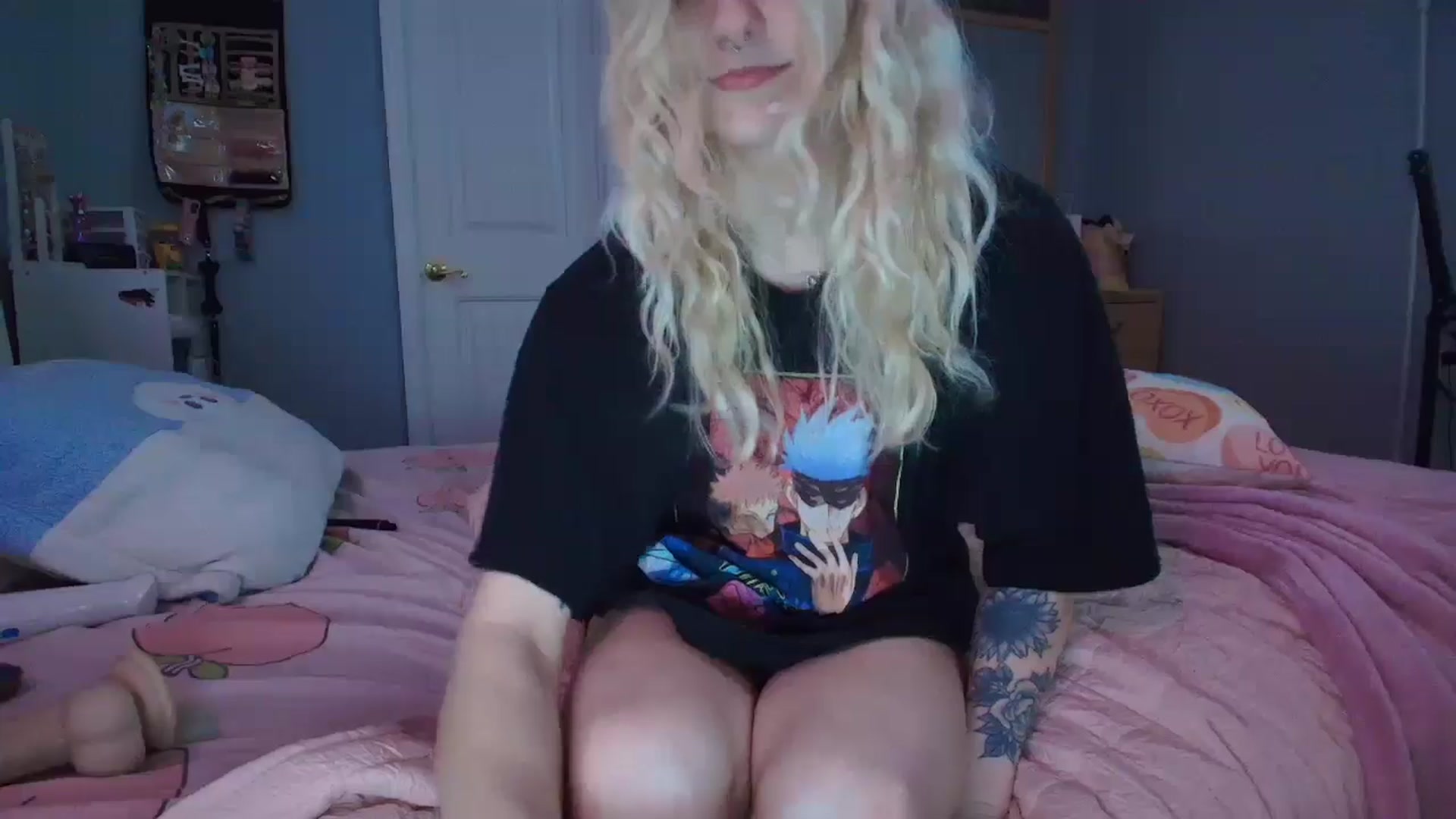 Gallery image thumbnail from DuckChan0's myfreecams stream on, 01/14/2025, 16:34 image 7 of 20