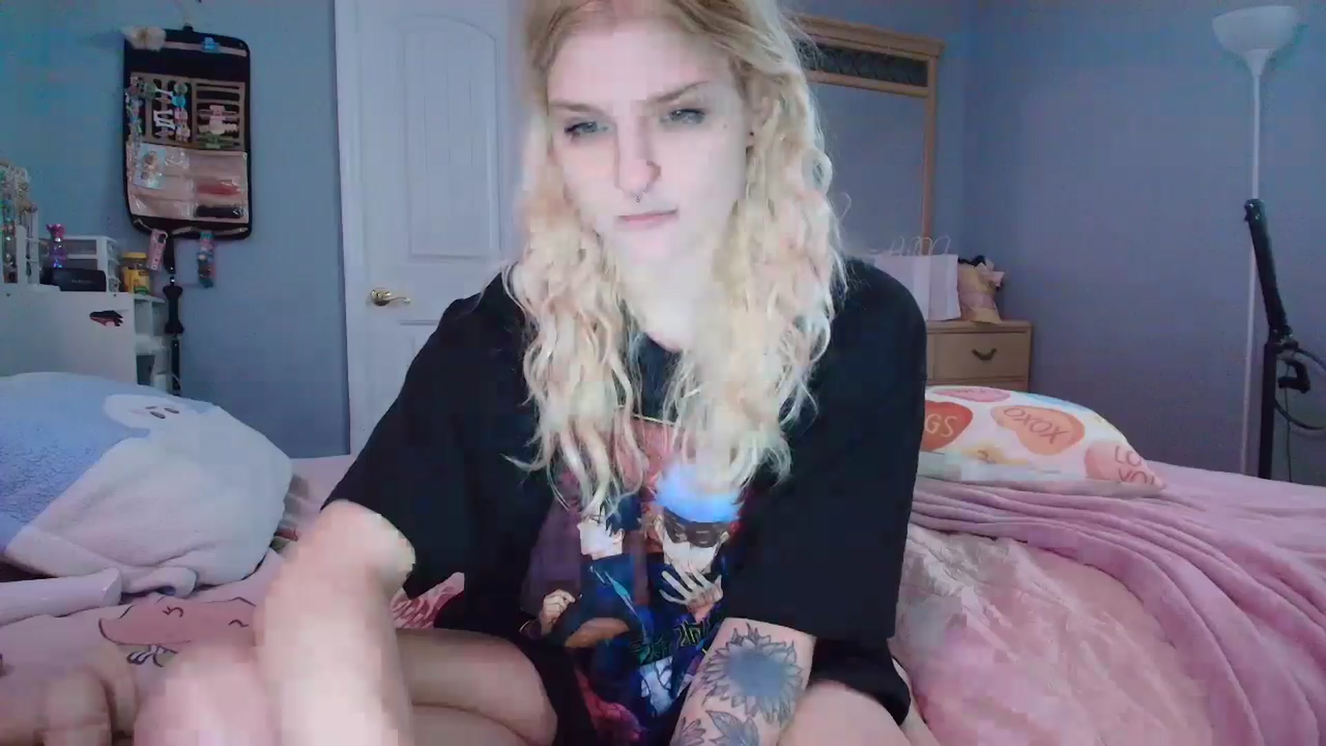 Gallery image thumbnail from DuckChan0's myfreecams stream on, 01/14/2025, 16:34 image 8 of 20