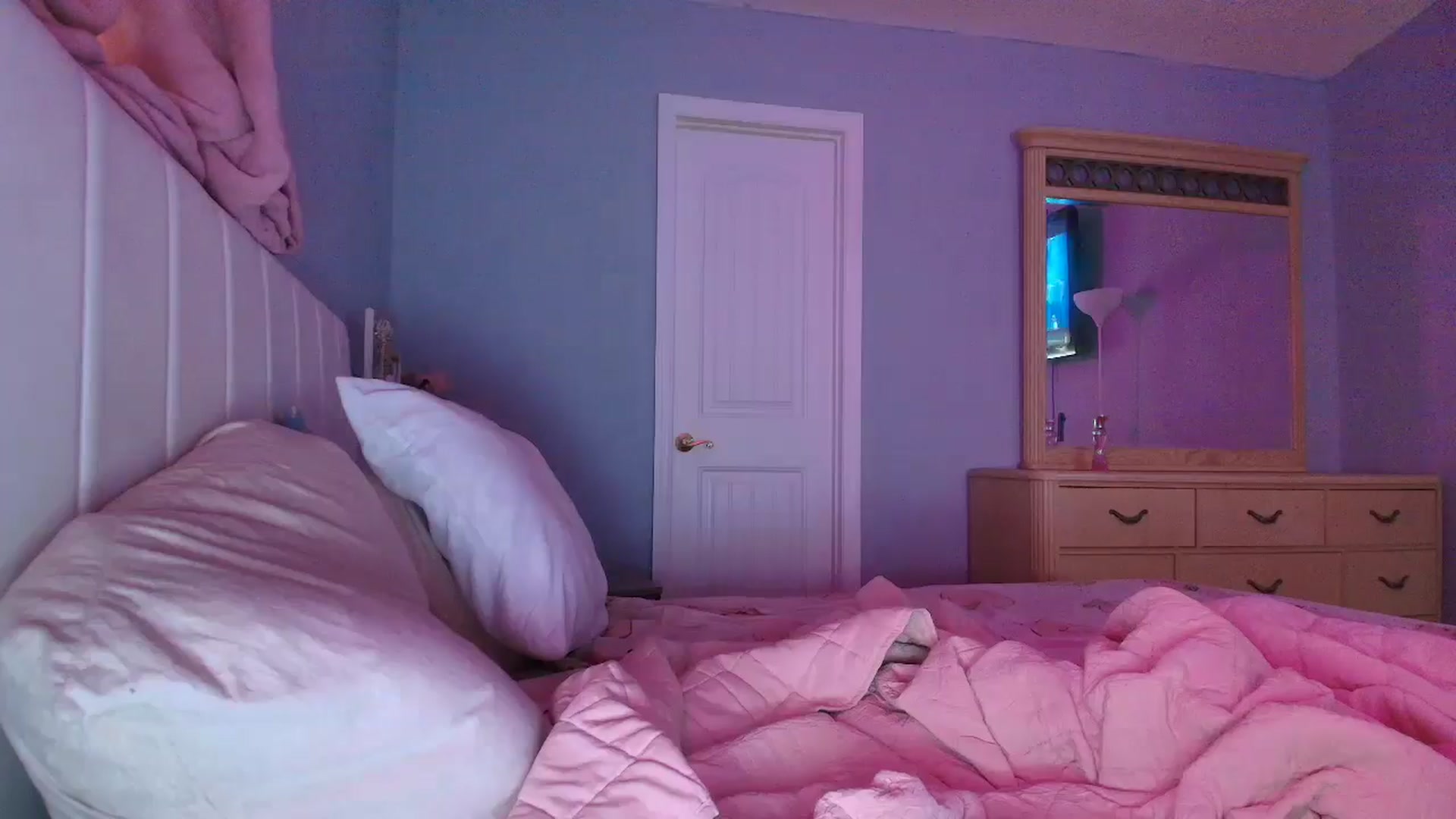 Gallery image thumbnail from DuckChan0's myfreecams stream on, 01/16/2025, 14:59 image 3 of 20