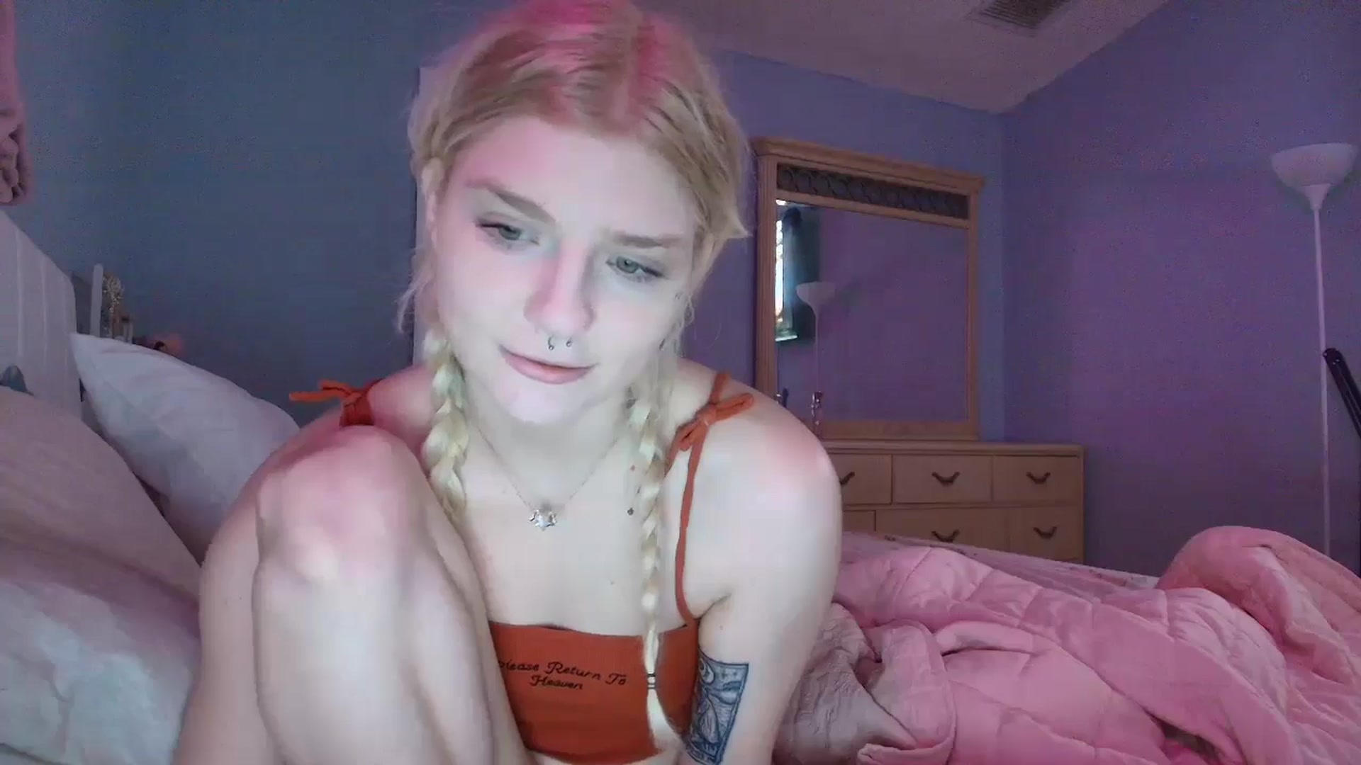Gallery image thumbnail from DuckChan0's myfreecams stream on, 01/16/2025, 14:59 image 11 of 20