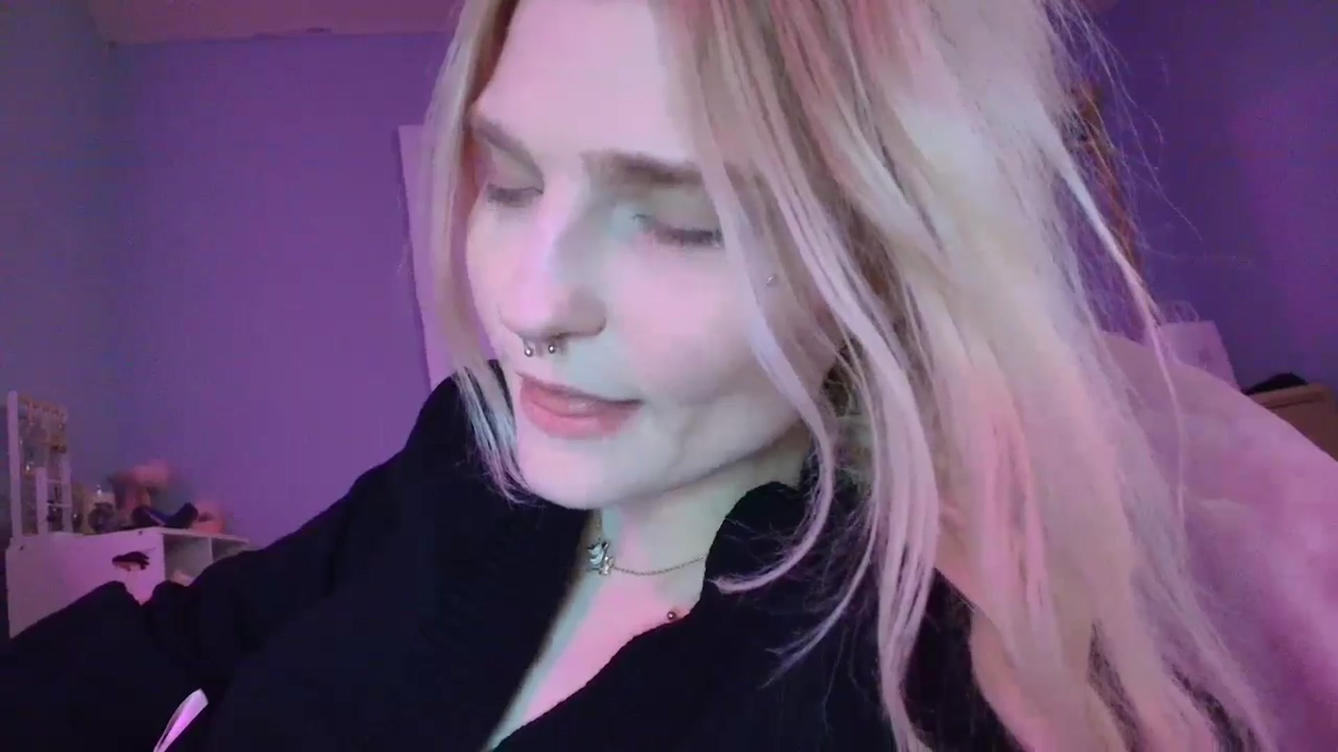 Gallery image thumbnail from DuckChan0's myfreecams stream on, 01/19/2025, 02:01 image 20 of 20