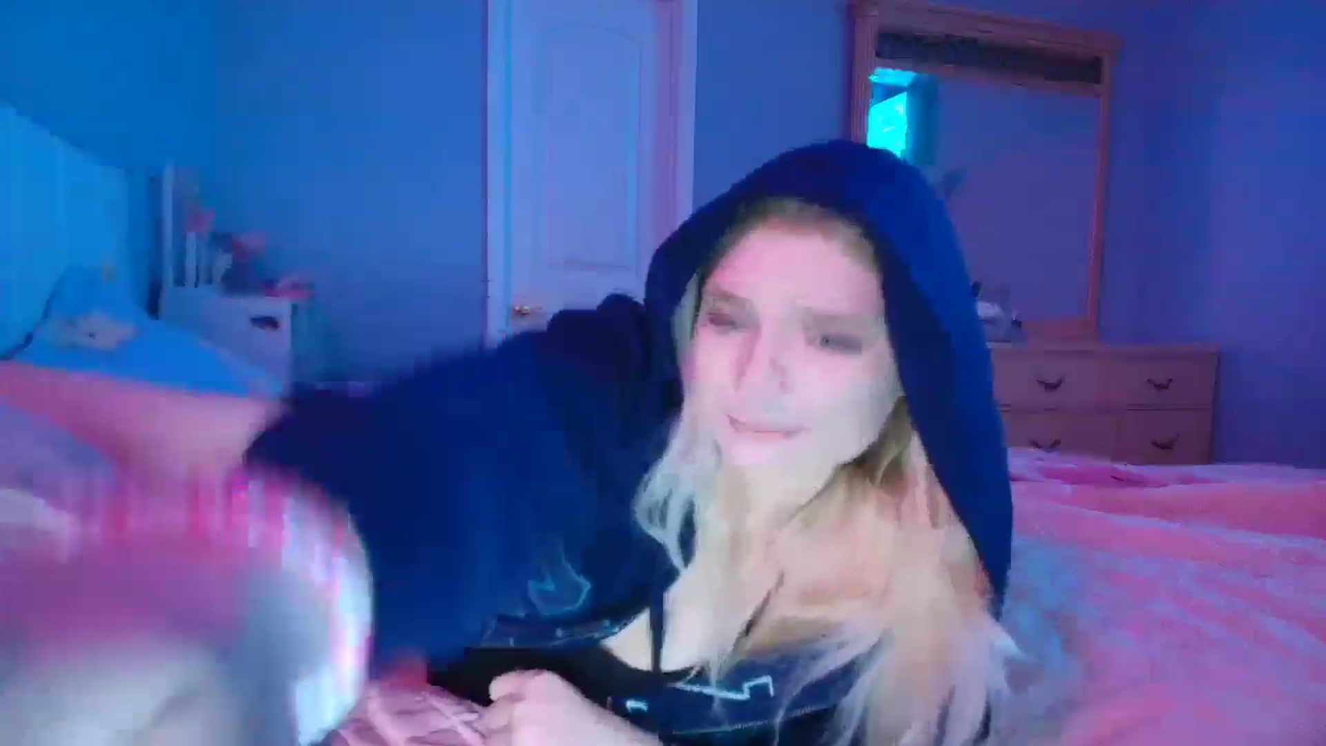 Gallery image thumbnail from DuckChan0's myfreecams stream on, 01/22/2025, 15:22 image 11 of 20