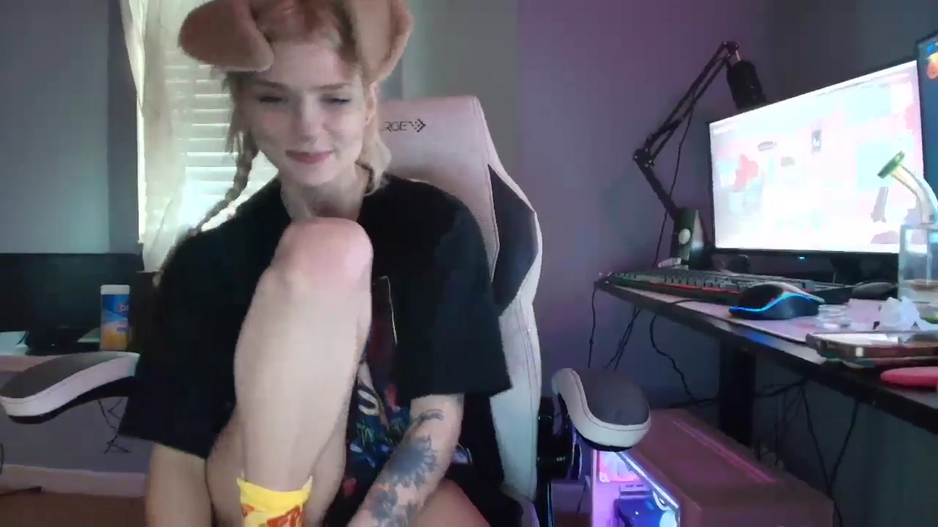 Gallery image thumbnail from DuckChan0's myfreecams stream on, 01/23/2025, 16:04 image 8 of 20