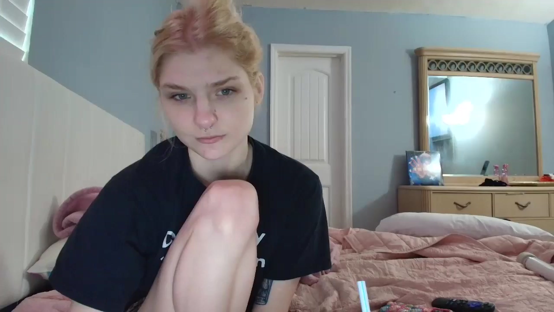 Gallery image thumbnail from DuckChan0's myfreecams stream on, 01/24/2025, 14:43 image 1 of 20