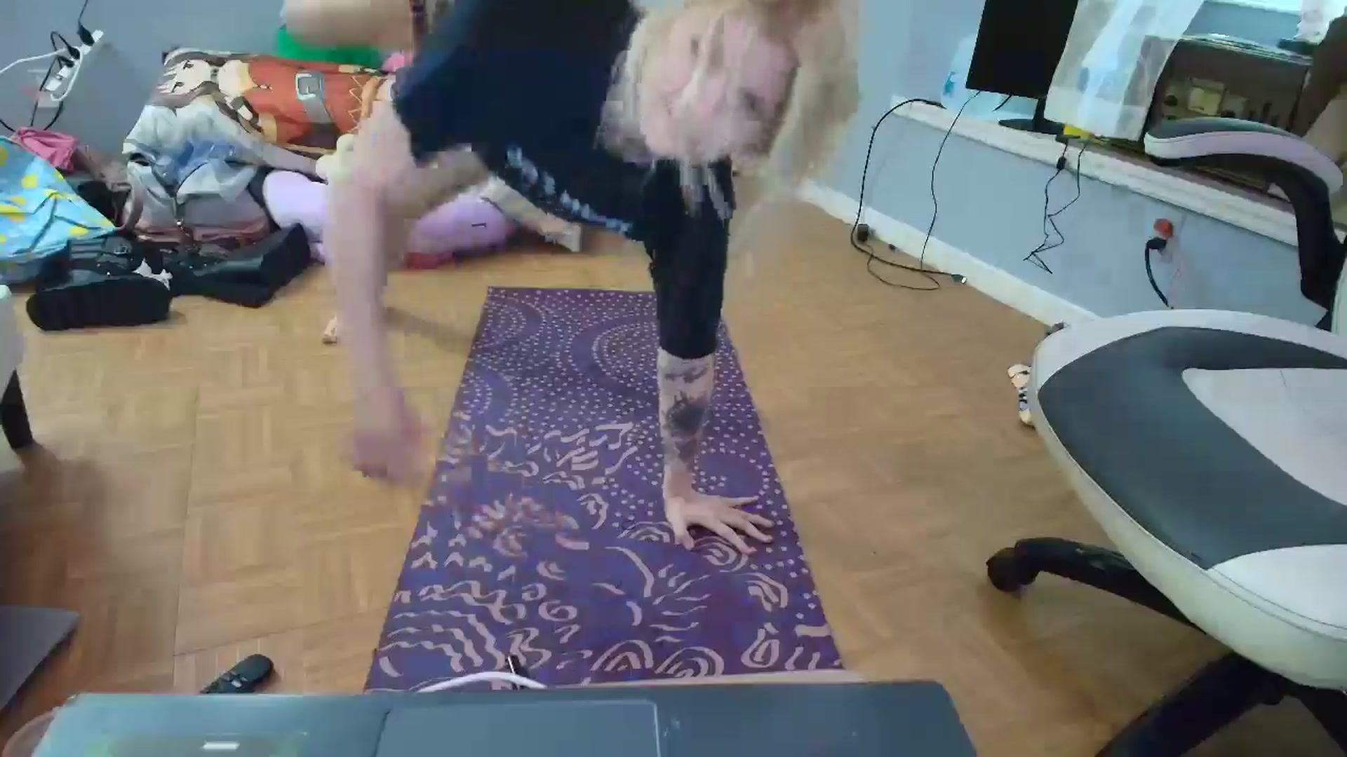 Gallery image thumbnail from DuckChan0's myfreecams stream on, 01/24/2025, 14:43 image 20 of 20