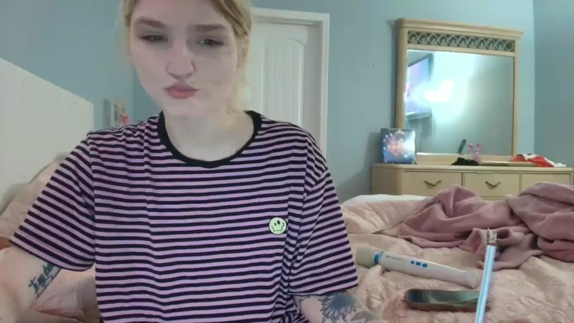 Gallery image thumbnail from DuckChan0's myfreecams stream on, 01/24/2025, 15:41 image 2 of 20