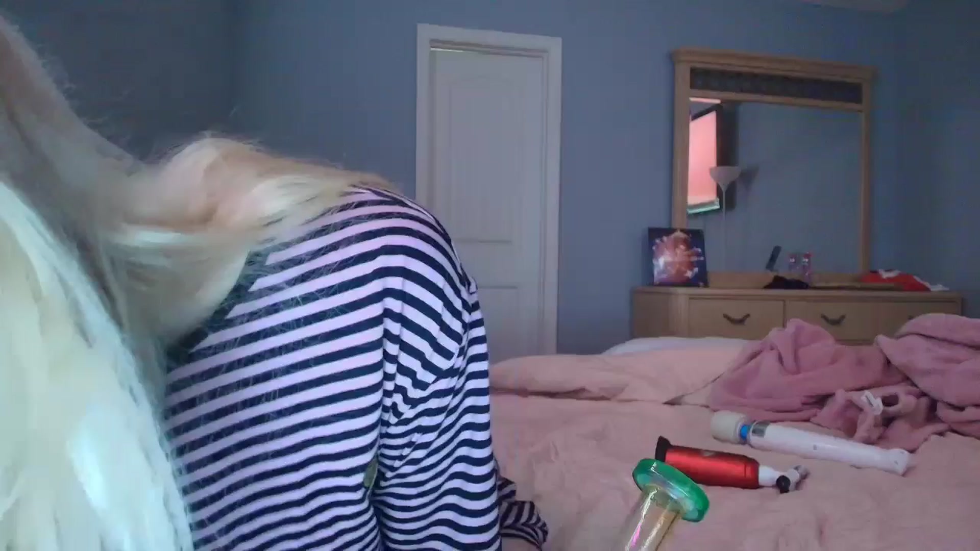Gallery image thumbnail from DuckChan0's myfreecams stream on, 01/24/2025, 15:41 image 8 of 20
