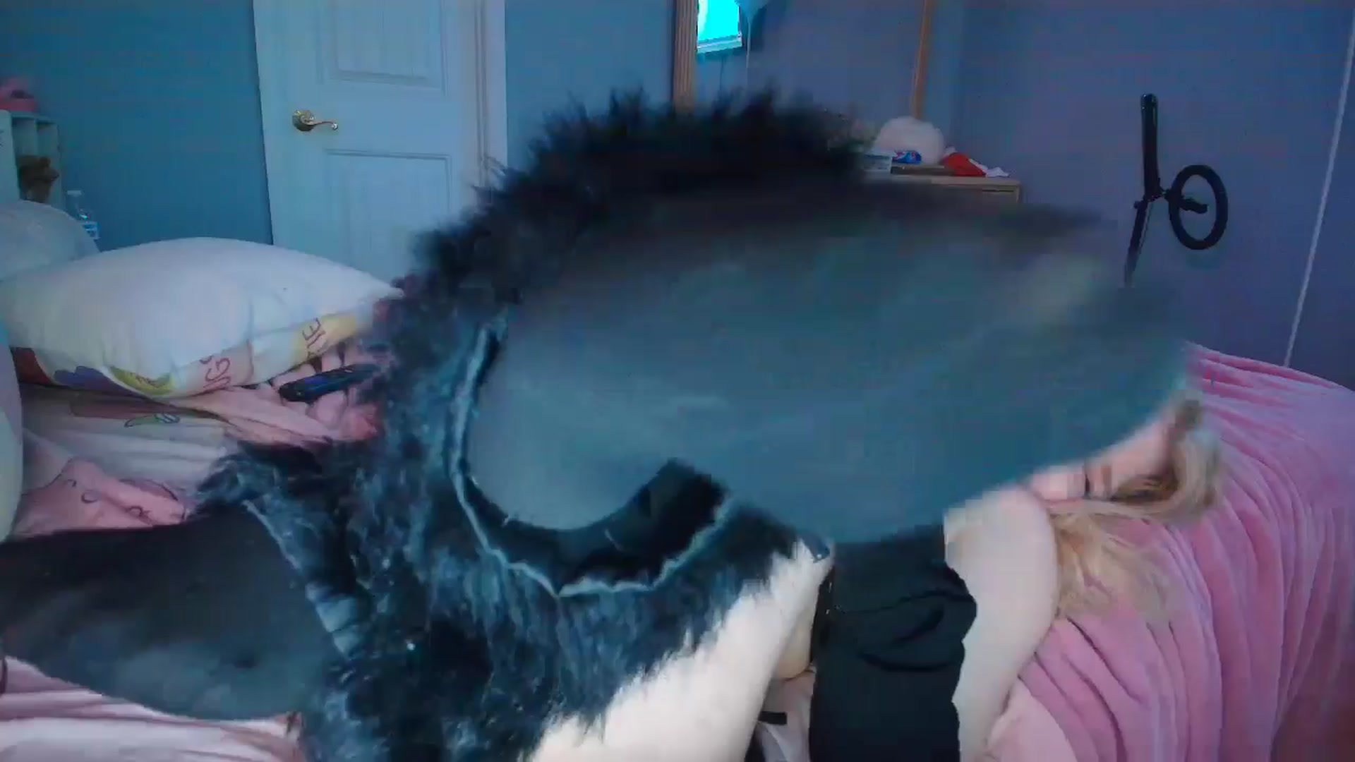 Gallery image thumbnail from DuckChan0's myfreecams stream on, 01/25/2025, 17:00 image 20 of 20