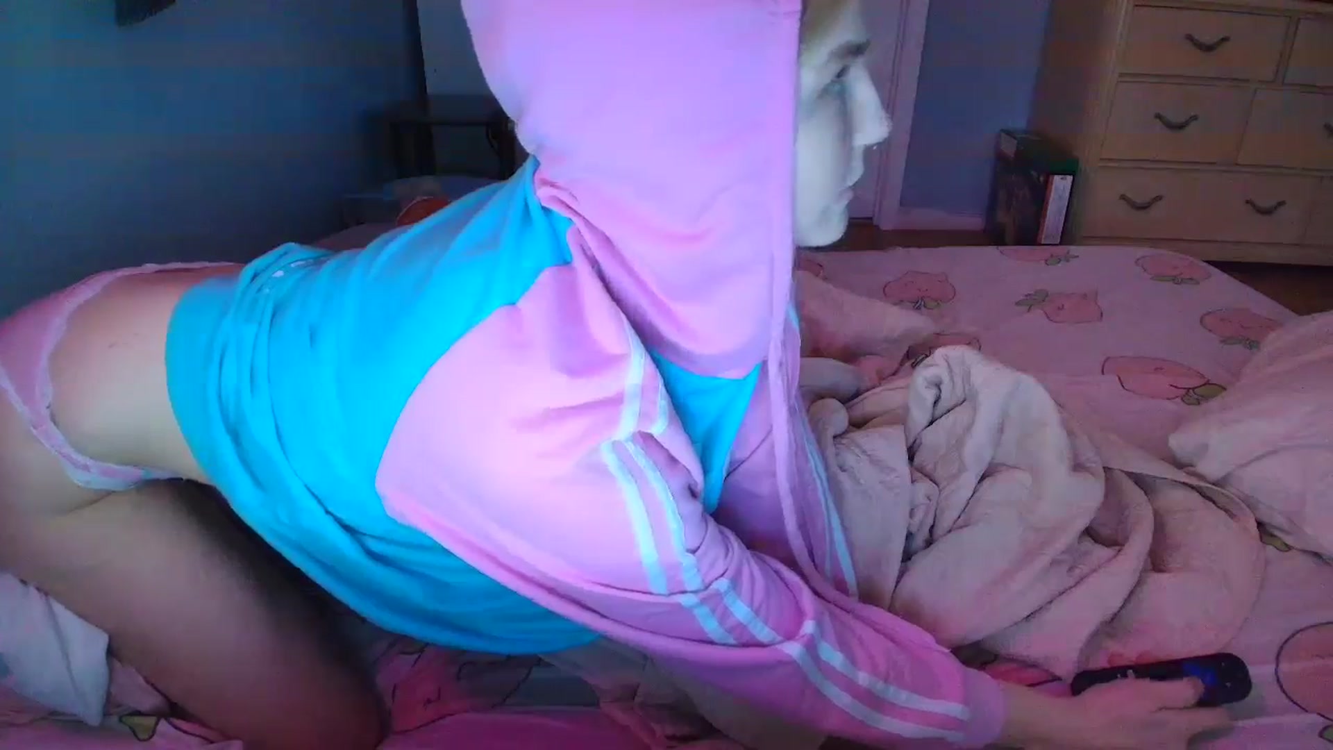 Gallery image thumbnail from DuckChan0's myfreecams stream on, 01/28/2025, 13:56 image 17 of 20