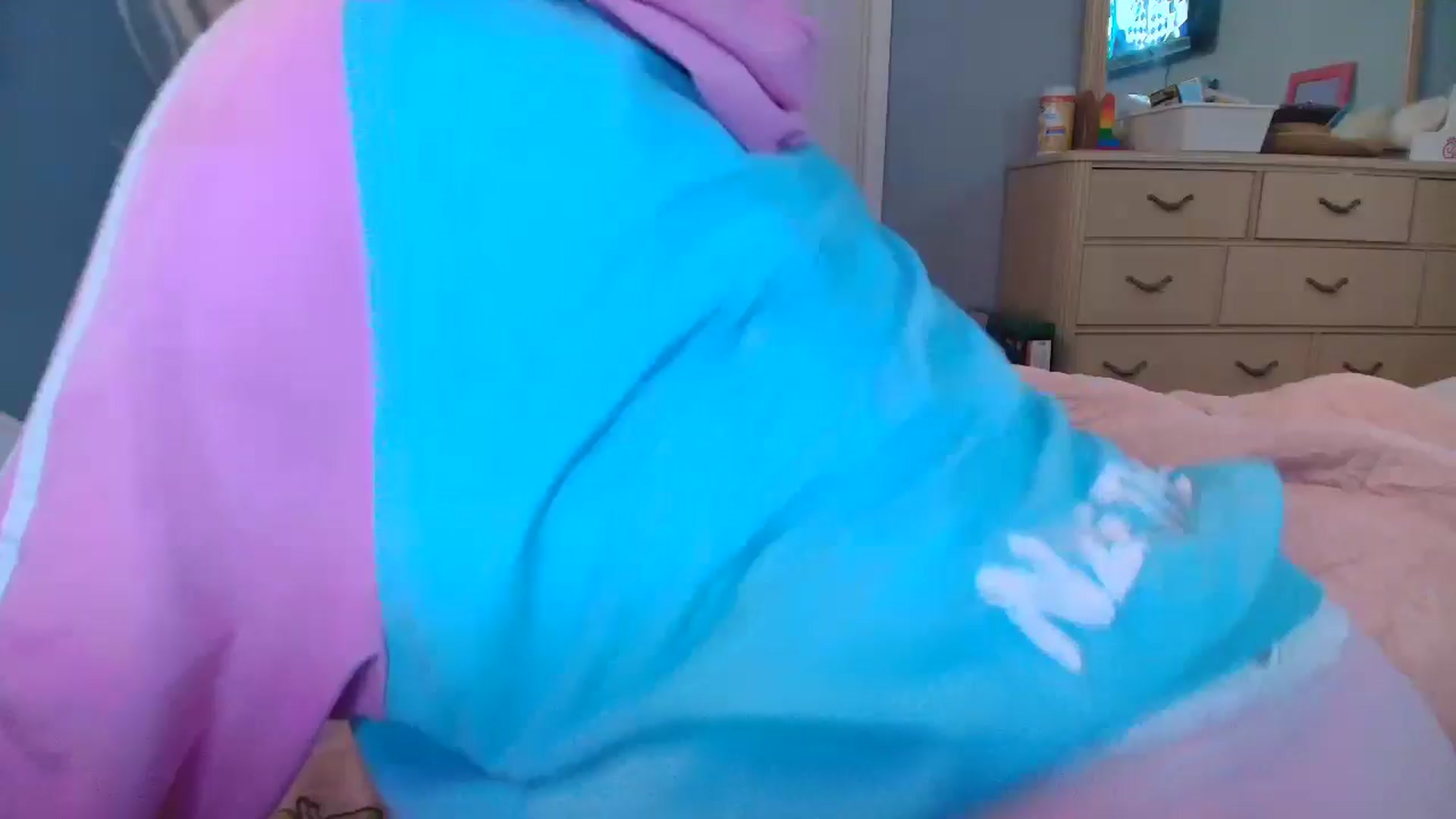 Gallery image thumbnail from DuckChan0's myfreecams stream on, 01/28/2025, 14:28 image 18 of 20
