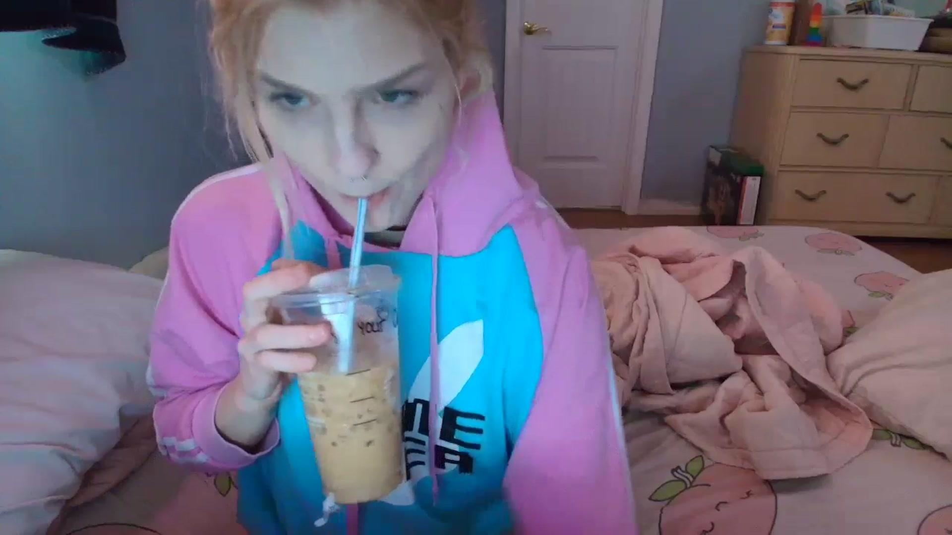 Gallery image thumbnail from DuckChan0's myfreecams stream on, 01/28/2025, 14:28 image 2 of 20