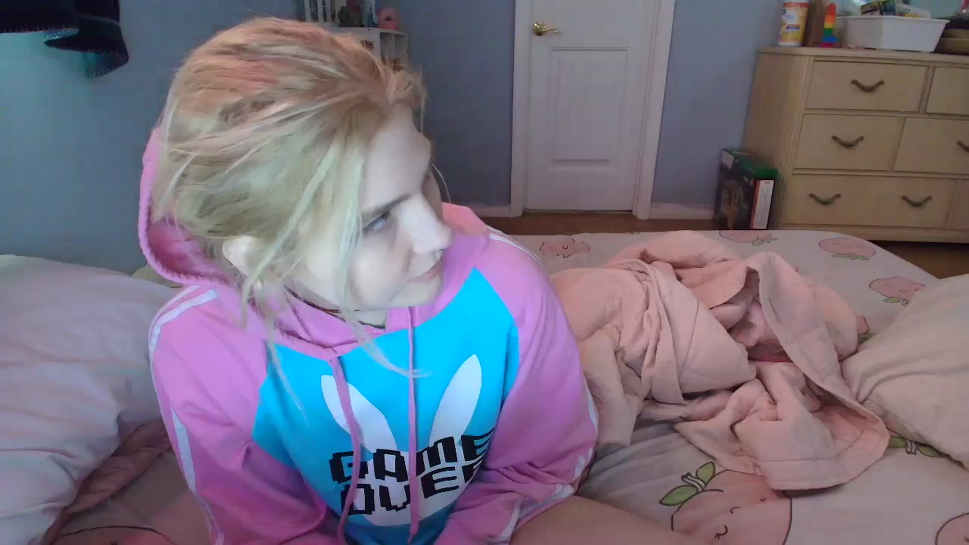 Gallery image thumbnail from DuckChan0's myfreecams stream on, 01/28/2025, 14:28 image 4 of 20