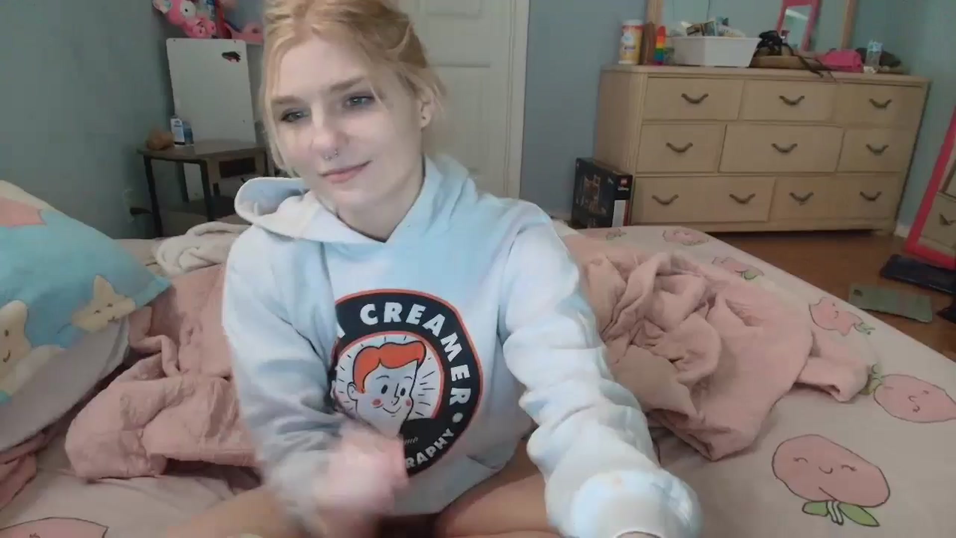 Gallery image thumbnail from DuckChan0's myfreecams stream on, 01/29/2025, 15:20 image 17 of 20