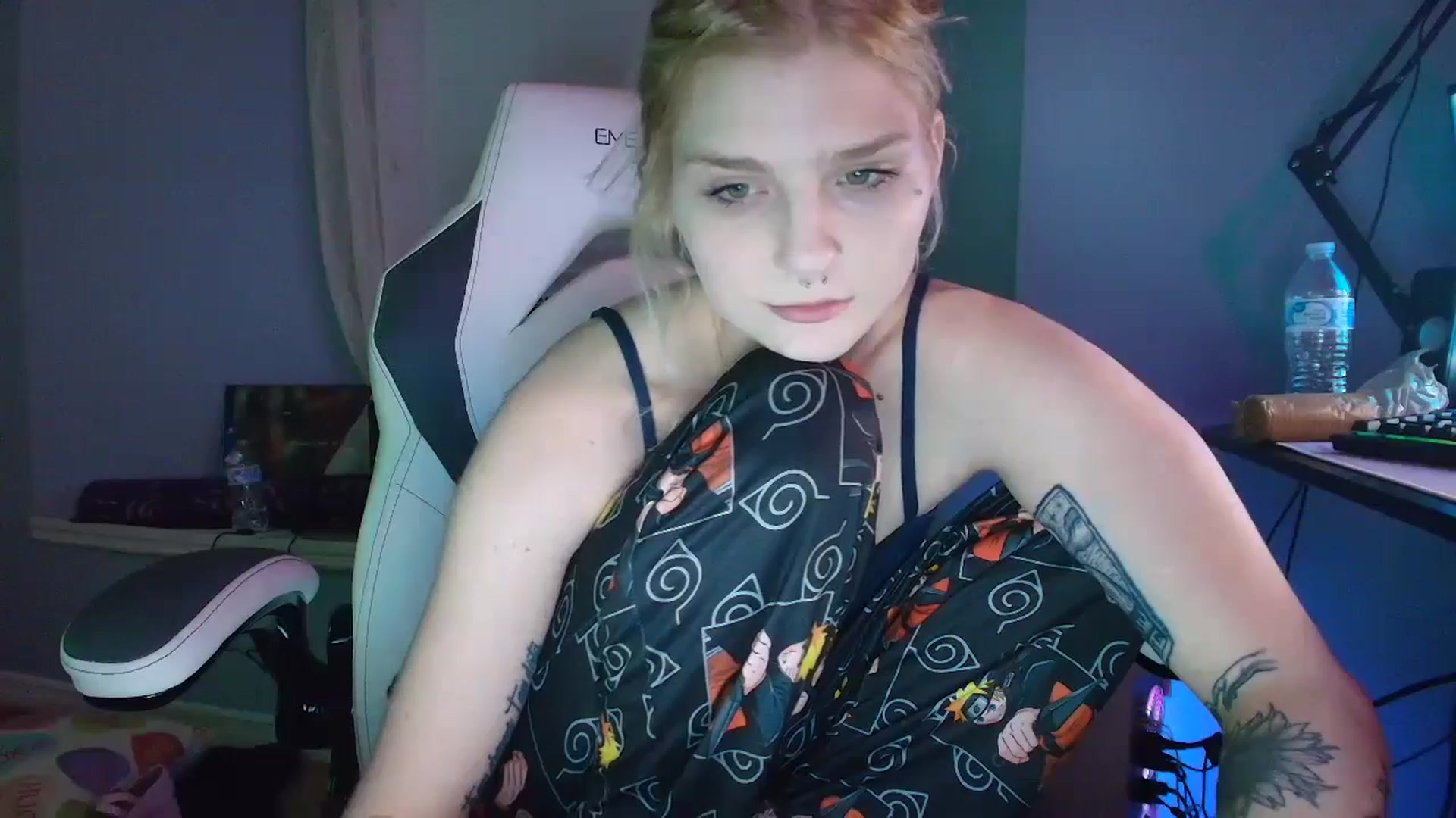 Gallery image thumbnail from DuckChan0's myfreecams stream on, 01/29/2025, 23:44 image 3 of 20