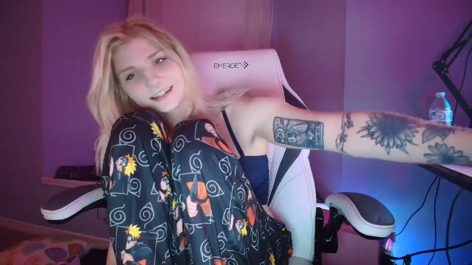 Gallery image thumbnail from DuckChan0's myfreecams stream on, 01/29/2025, 23:44 image 11 of 20