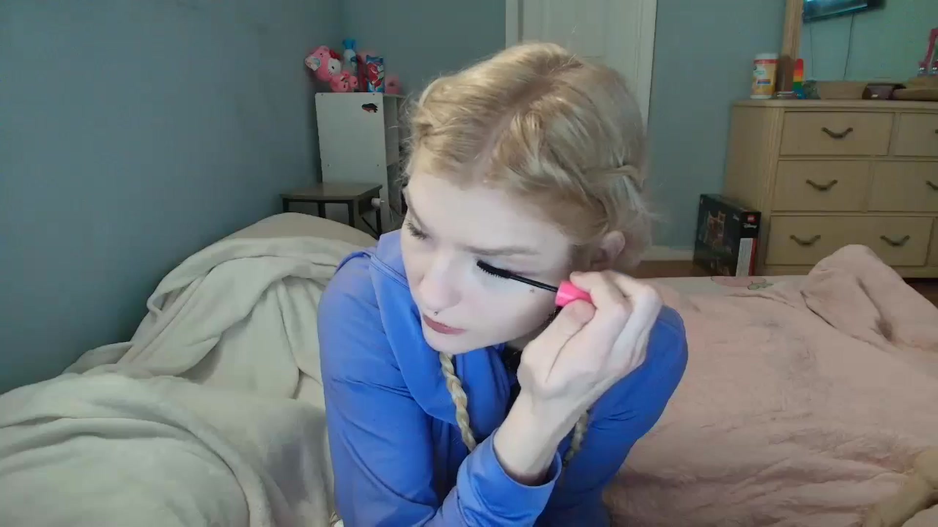 Gallery image thumbnail from DuckChan0's myfreecams stream on, 01/31/2025, 15:29 image 2 of 20