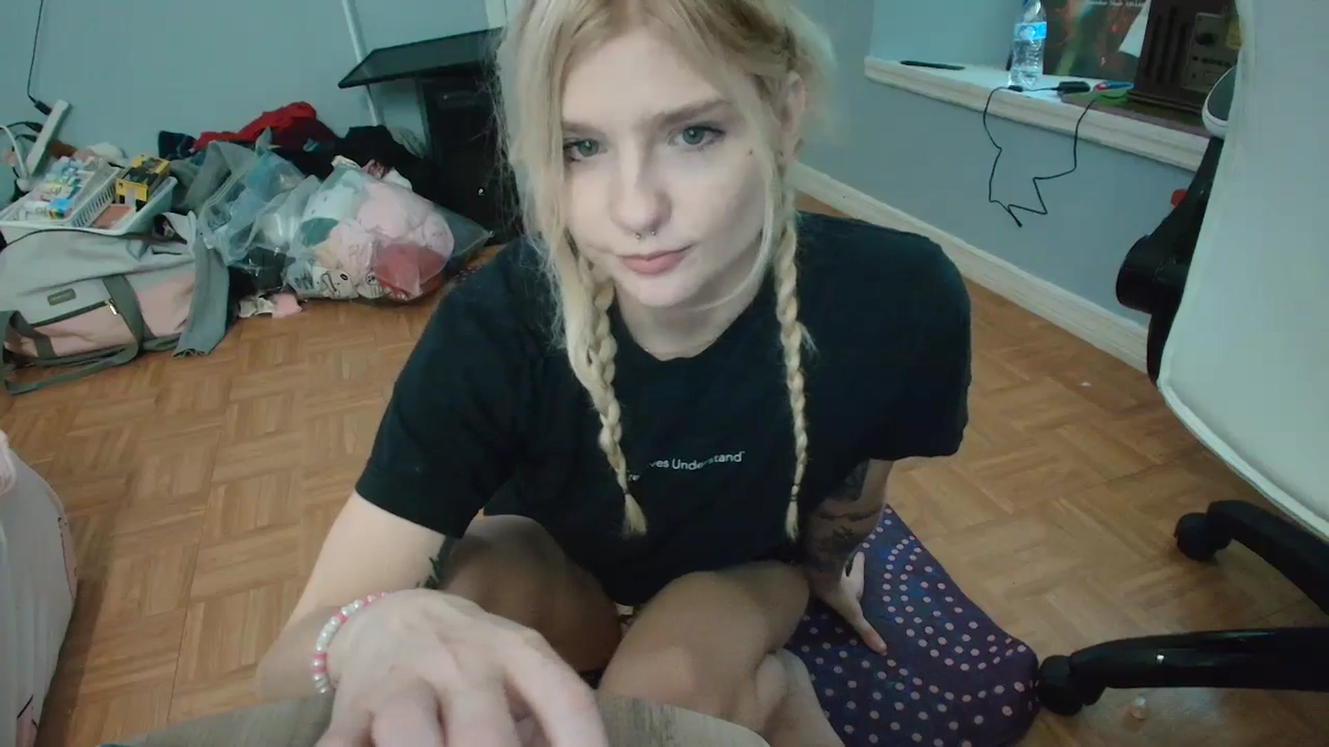 Gallery image thumbnail from DuckChan0's myfreecams stream on, 01/31/2025, 15:29 image 14 of 20