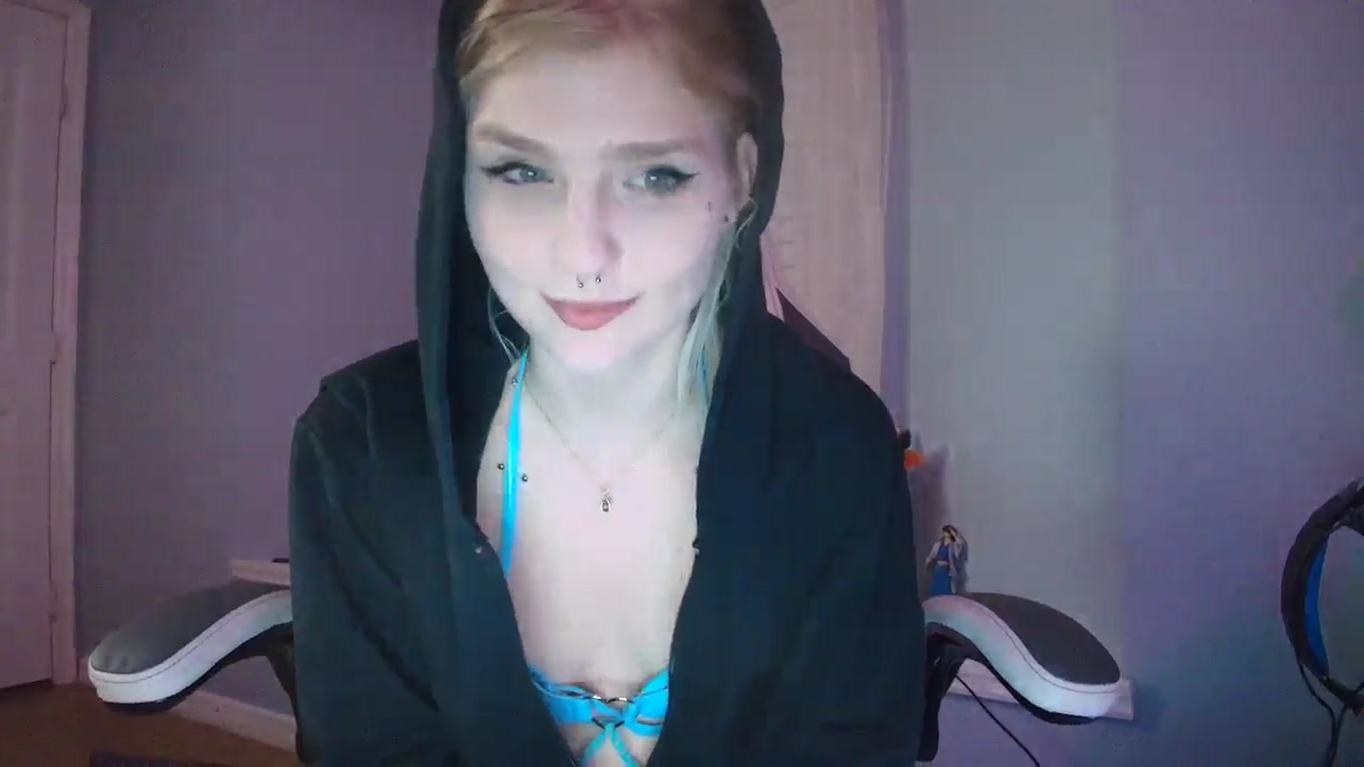 Gallery image thumbnail from DuckChan0's myfreecams stream on, 02/01/2025, 24:00 image 3 of 20