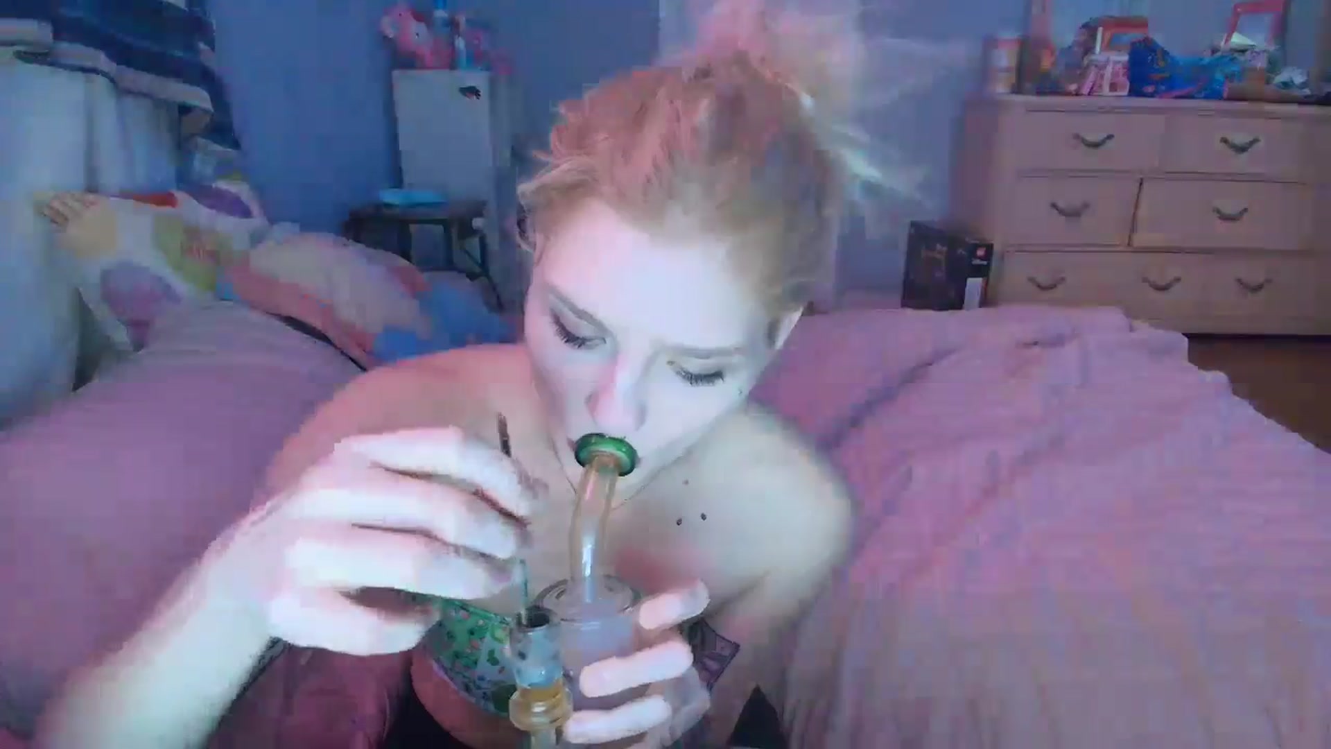 Gallery image thumbnail from DuckChan0's myfreecams stream on, 02/01/2025, 16:07 image 14 of 20
