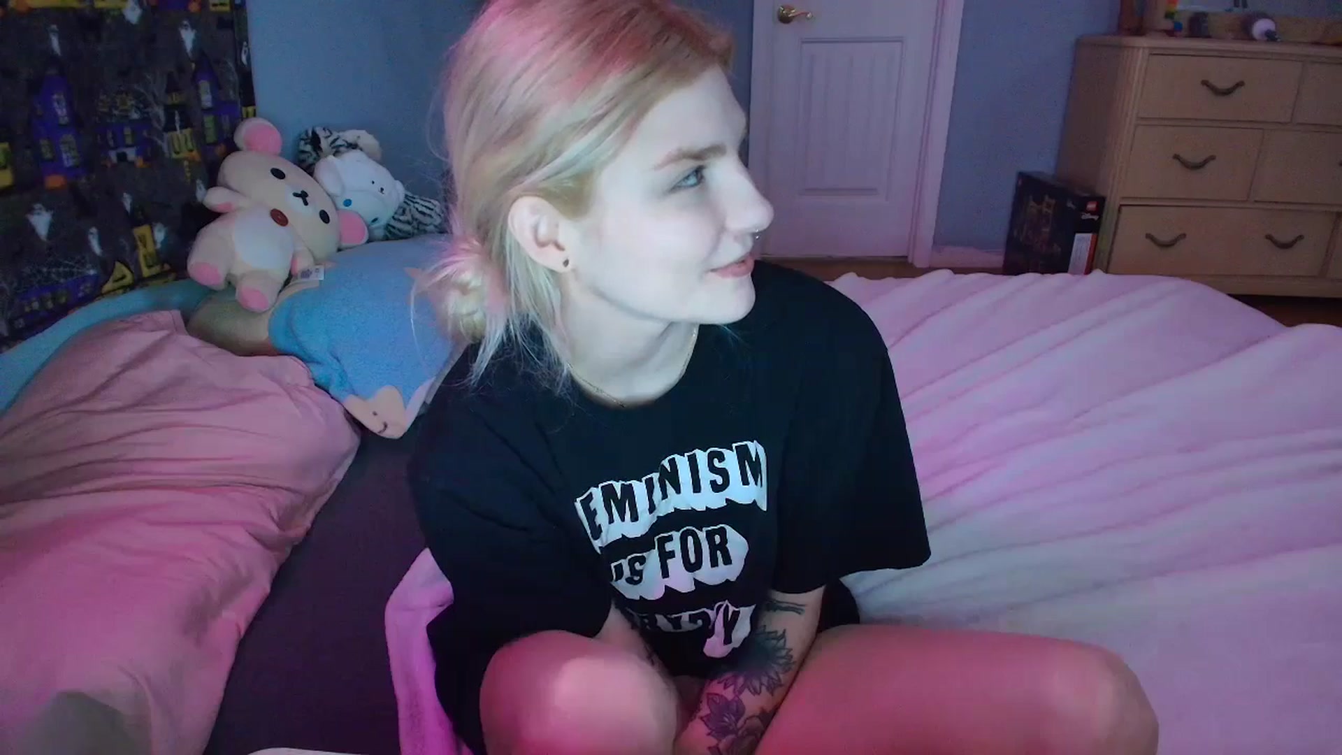 Gallery image thumbnail from DuckChan0's myfreecams stream on, 02/02/2025, 17:34 image 4 of 20