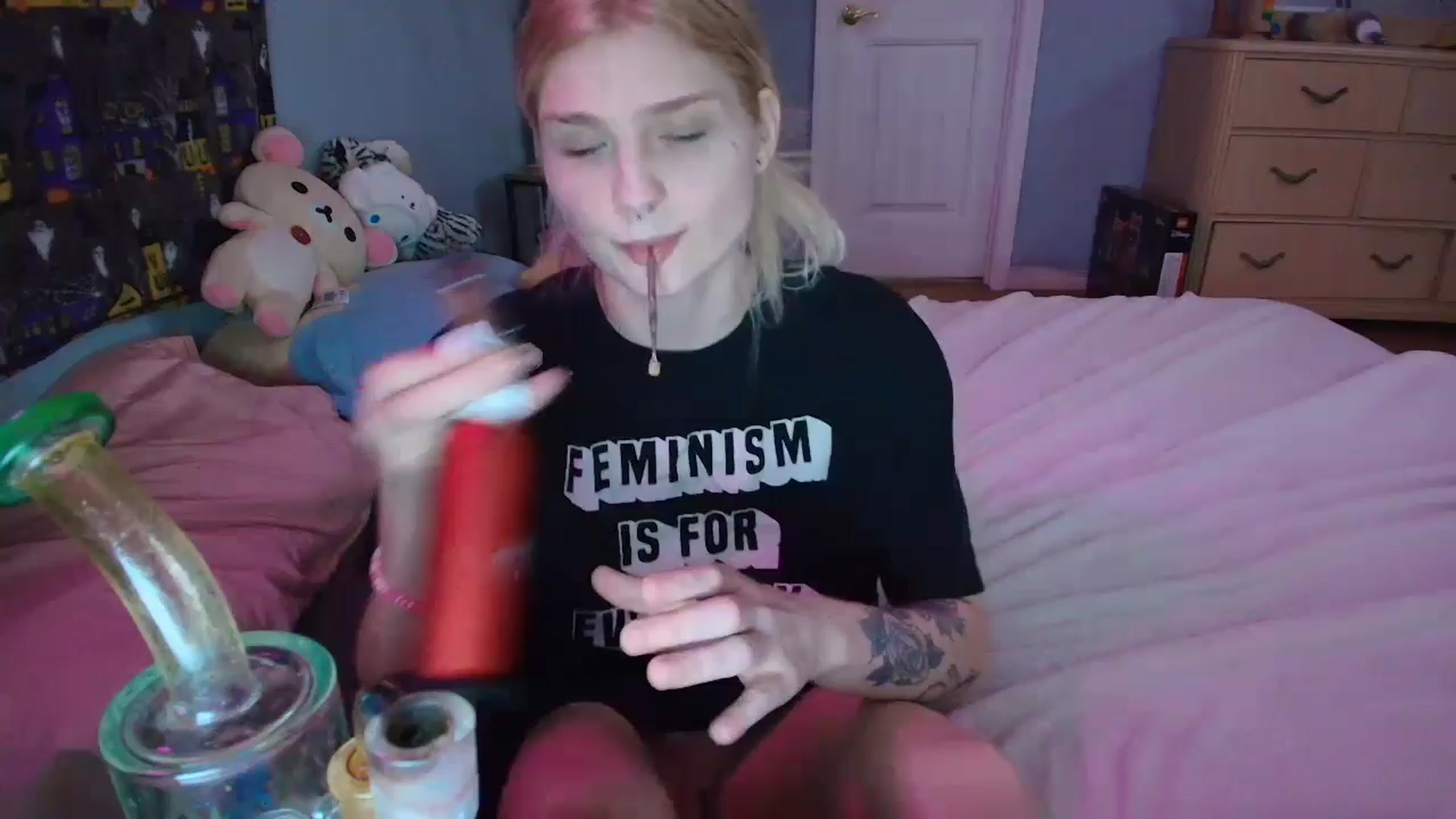 Gallery image thumbnail from DuckChan0's myfreecams stream on, 02/02/2025, 17:34 image 1 of 20